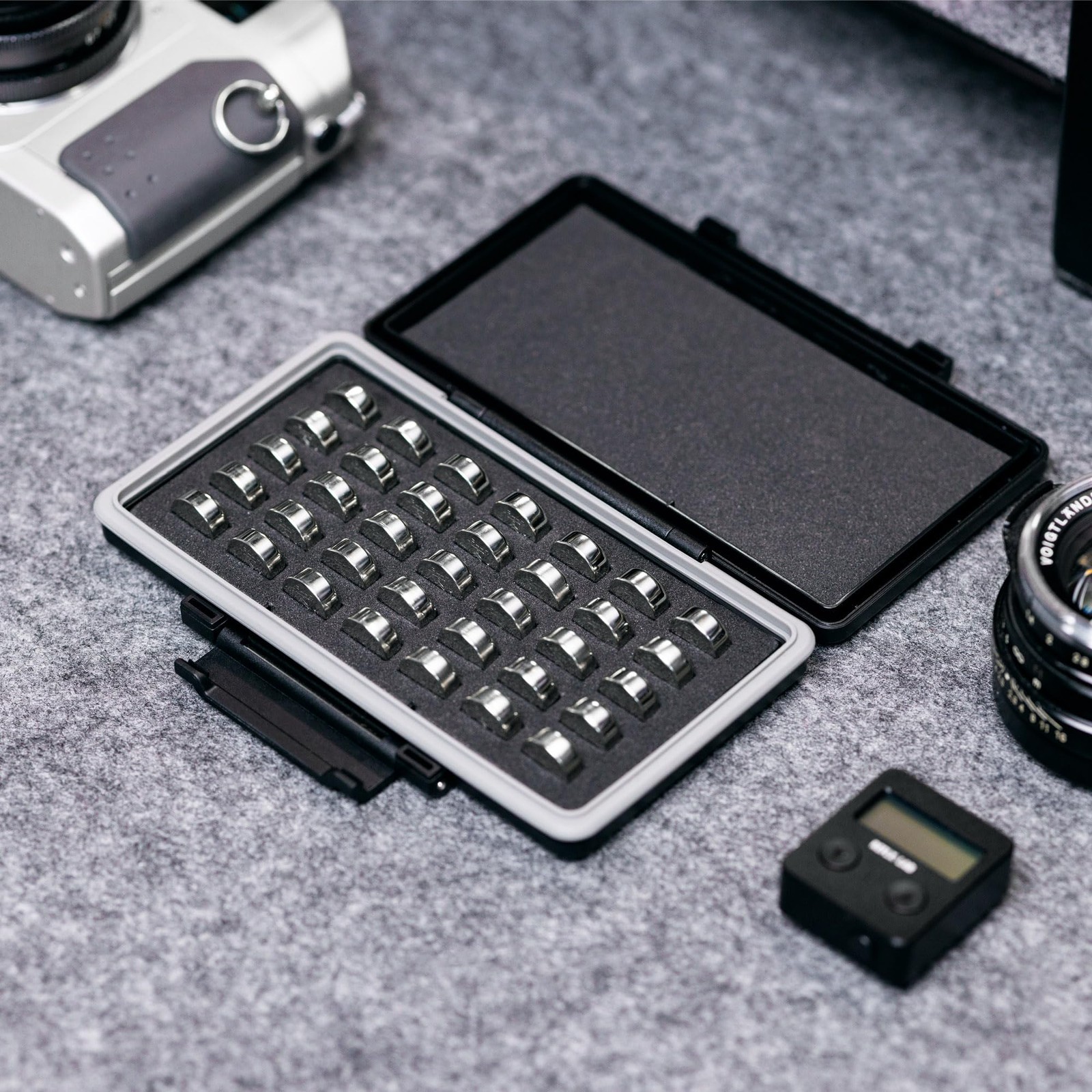 LR44 Battery Case Holder, Water-Resistant Compact Button Coin Cell Batteries