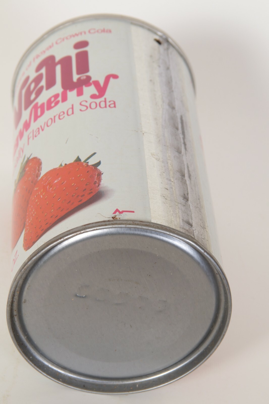 Nehi Strawberry soda can - 12oz