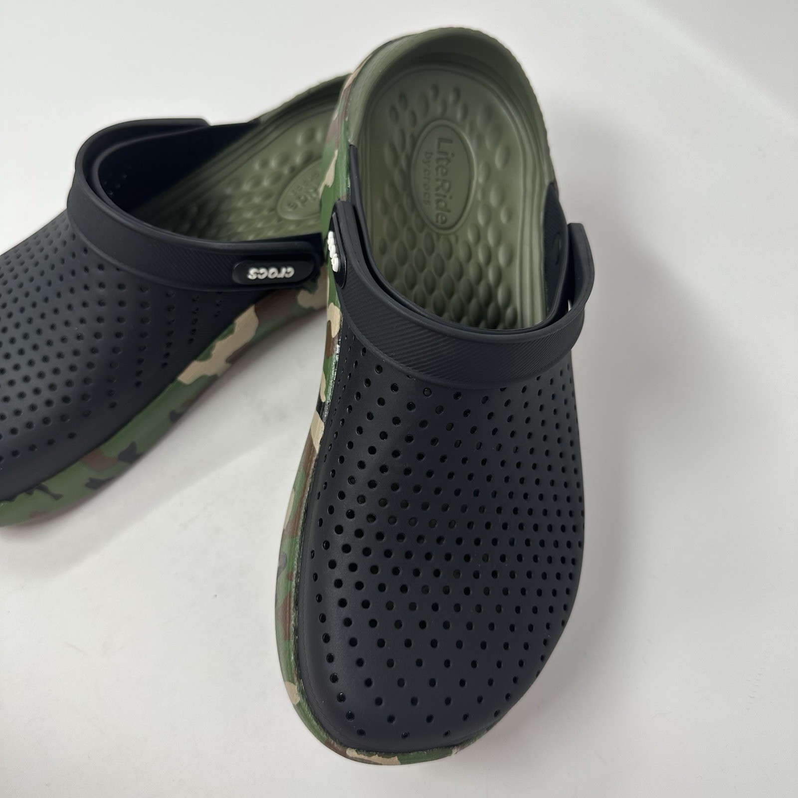 Crocs Literide Men Size 6 Women Size 8 Black/Camo