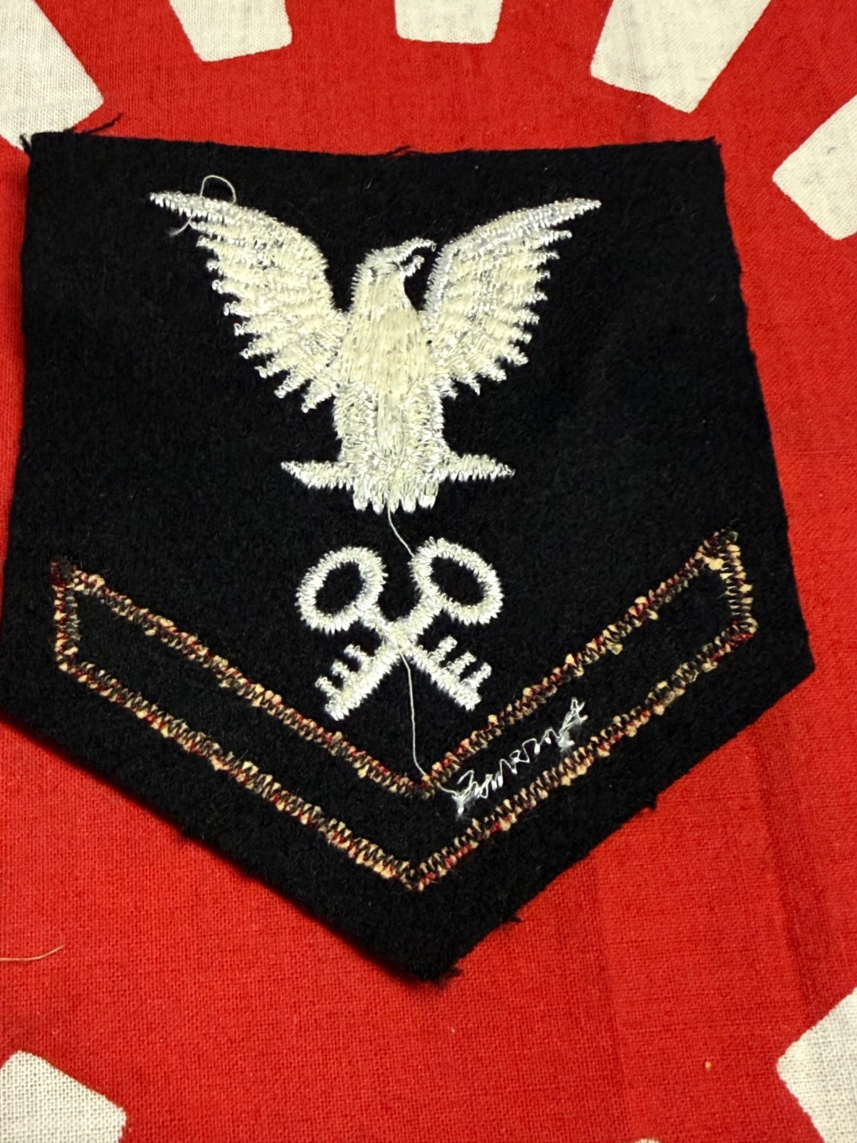 Unworn POMERAGE WWII Right-Facing USN NAVY STOREKEEPER 3RD CLASS BLUE DRESS RATE