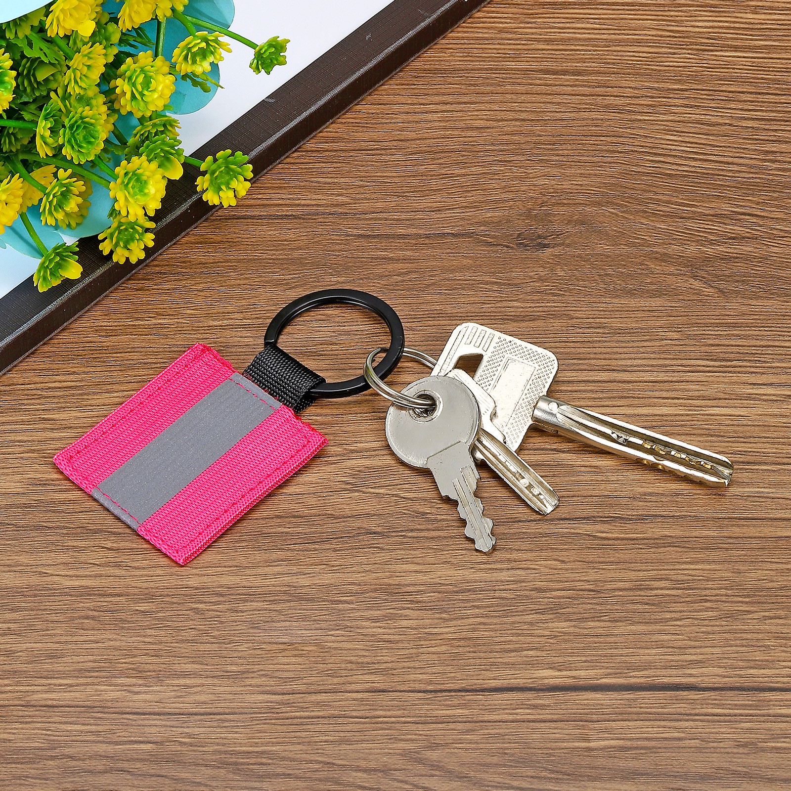4 Pcs Reflective Keychain Tag, Reflective Zipper Pulls, Green