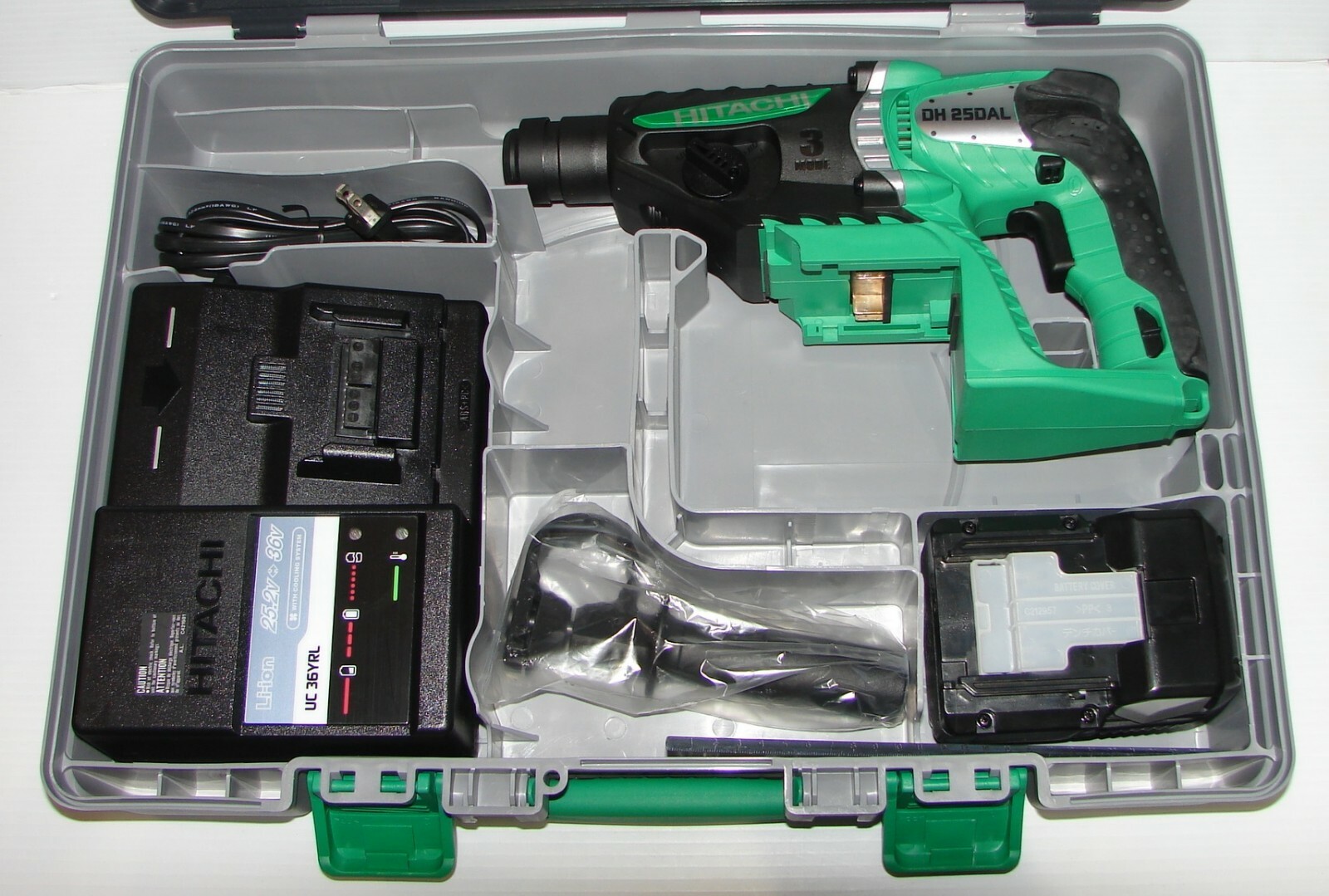 Hitachi DH25DAL Kit 25.2V Lithium Ion 3.0Ah Battery SDS-Plus Rotary Hammer Drill