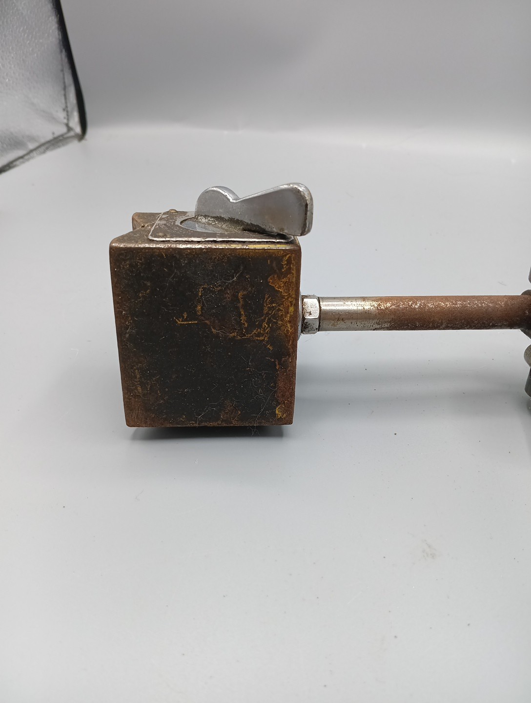 Used Enco Magnetic Indicator Holder.