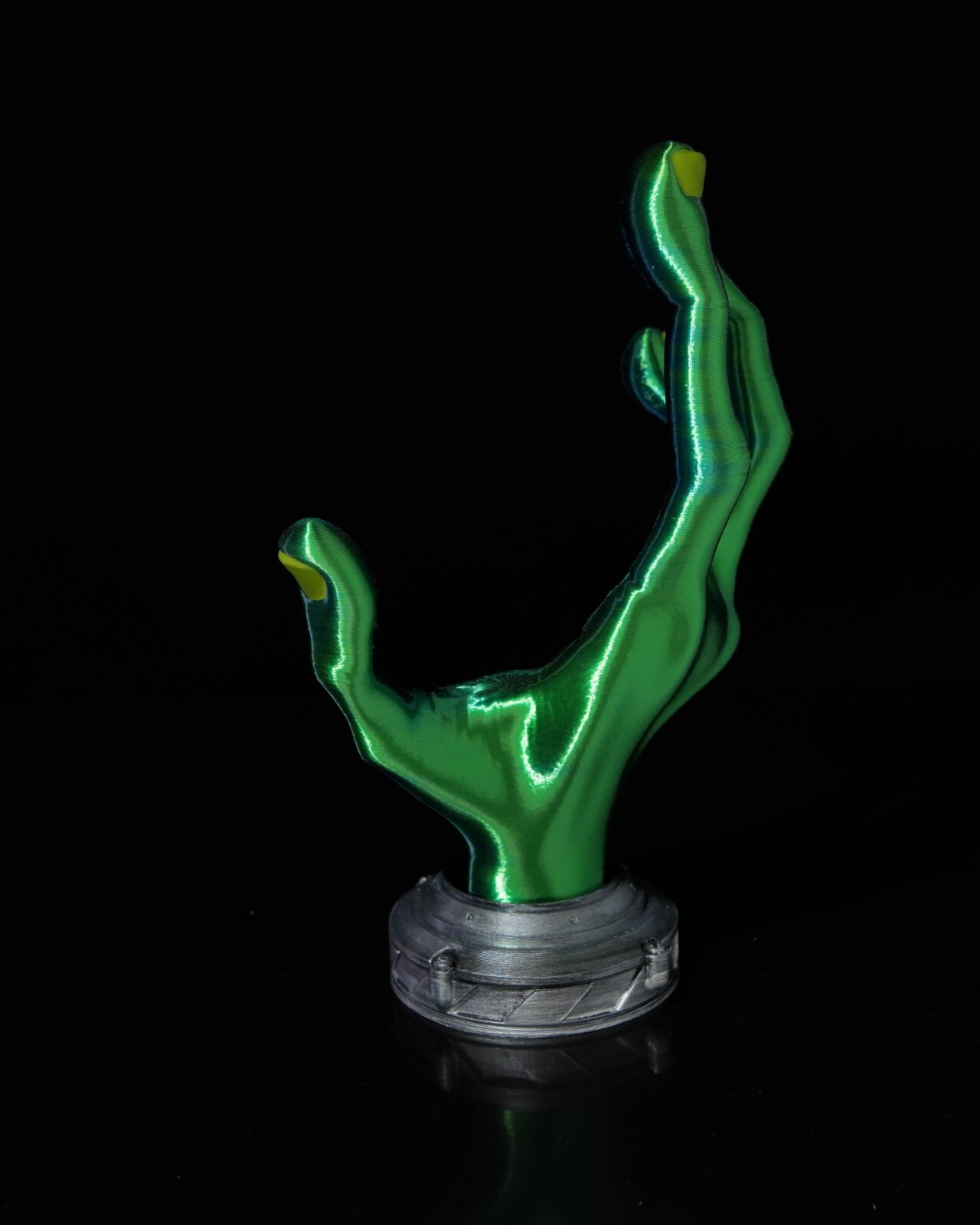 4-Finger Alien Hand | Controller Holder