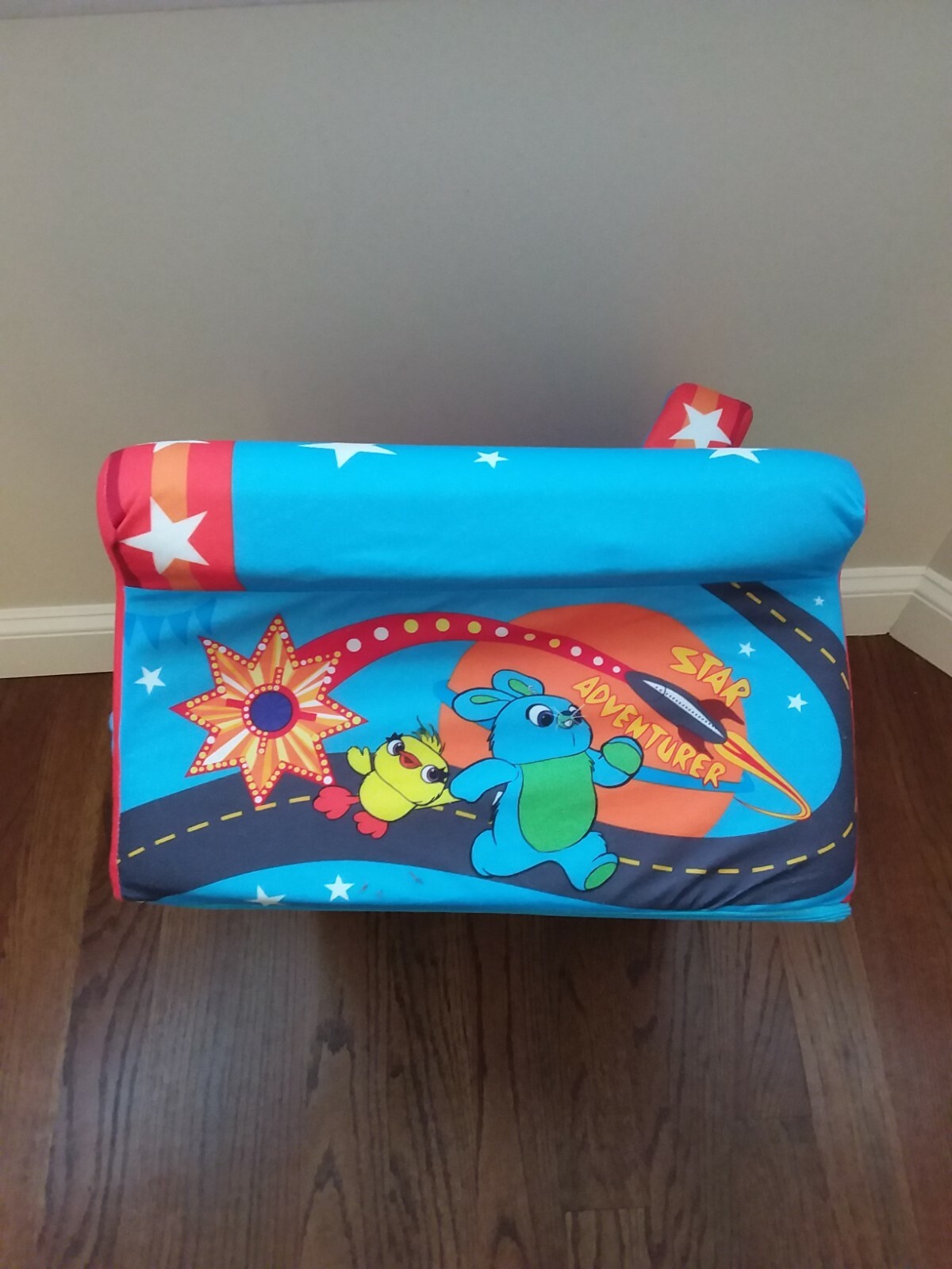 DISNEY MARSHMALLOW COUCH TOY STORY 4 BLUE/RED SOFA BED CHAIR NAP TIME PREOWNED