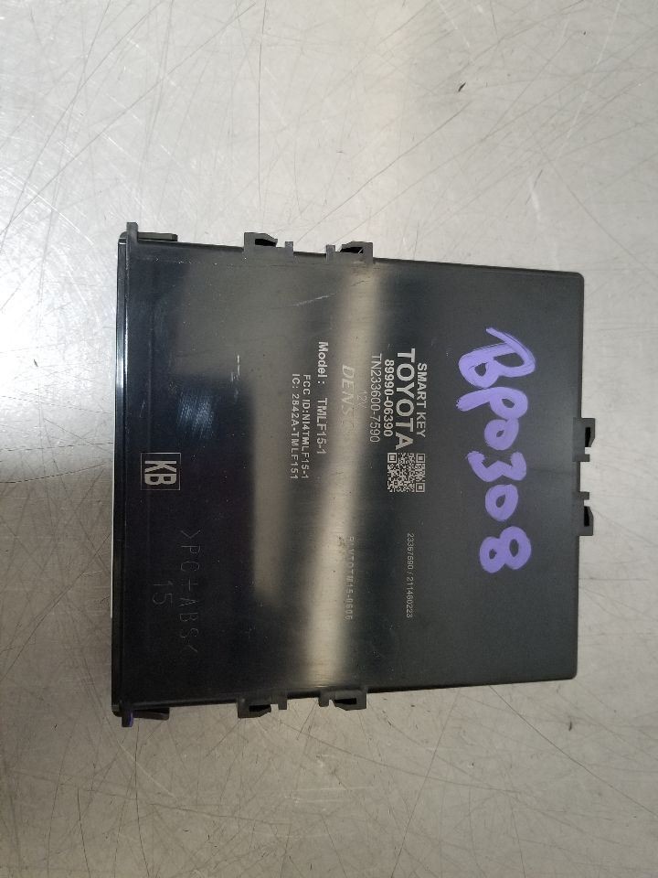 21 2021TOYOTA CAMRY XSE THEFT-LOCKING KEYLESS IGNITION CONTROL MODULE 8999006390