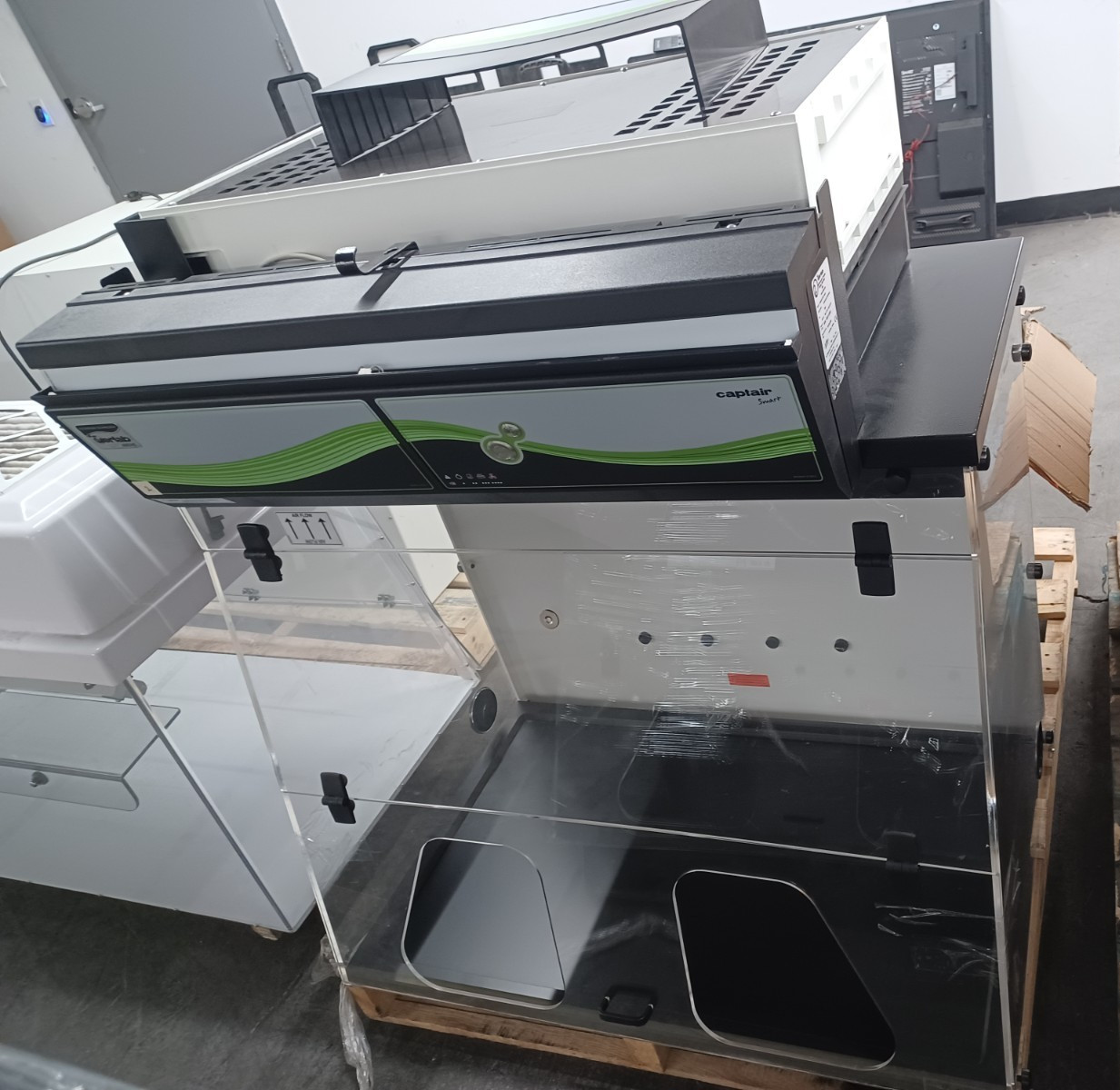 THERMO SCIENTIFIC ERLAB CAPTAIR DUCTLESS FILTERING FUME HOOD 391