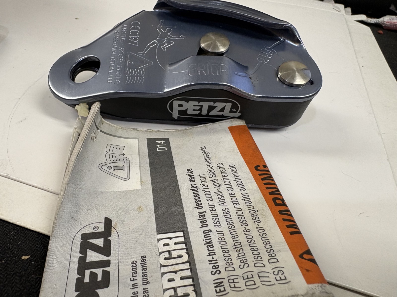 Petzl GRIGRI Cam-Assisted Blocking Belay Device - Rock Climbing D14 Excellent