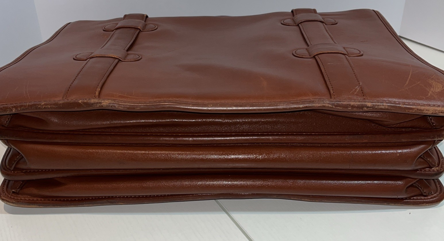 De Bon Brown Leather Computer Case or Brief Case with Shoulder Strap READ