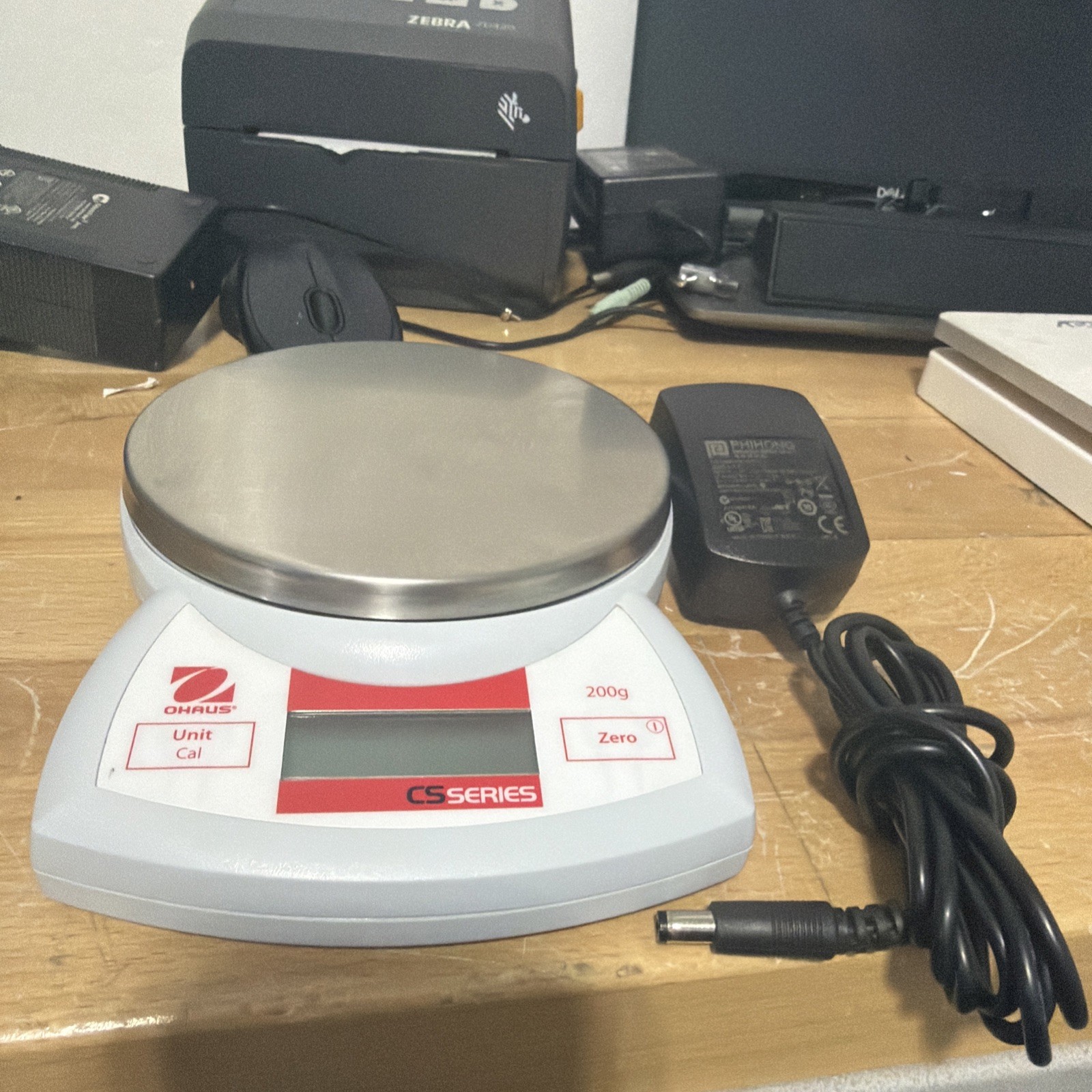 OHAUS Compact Bench Scale CS 200 - 200g Capacity, 0.1g Readability