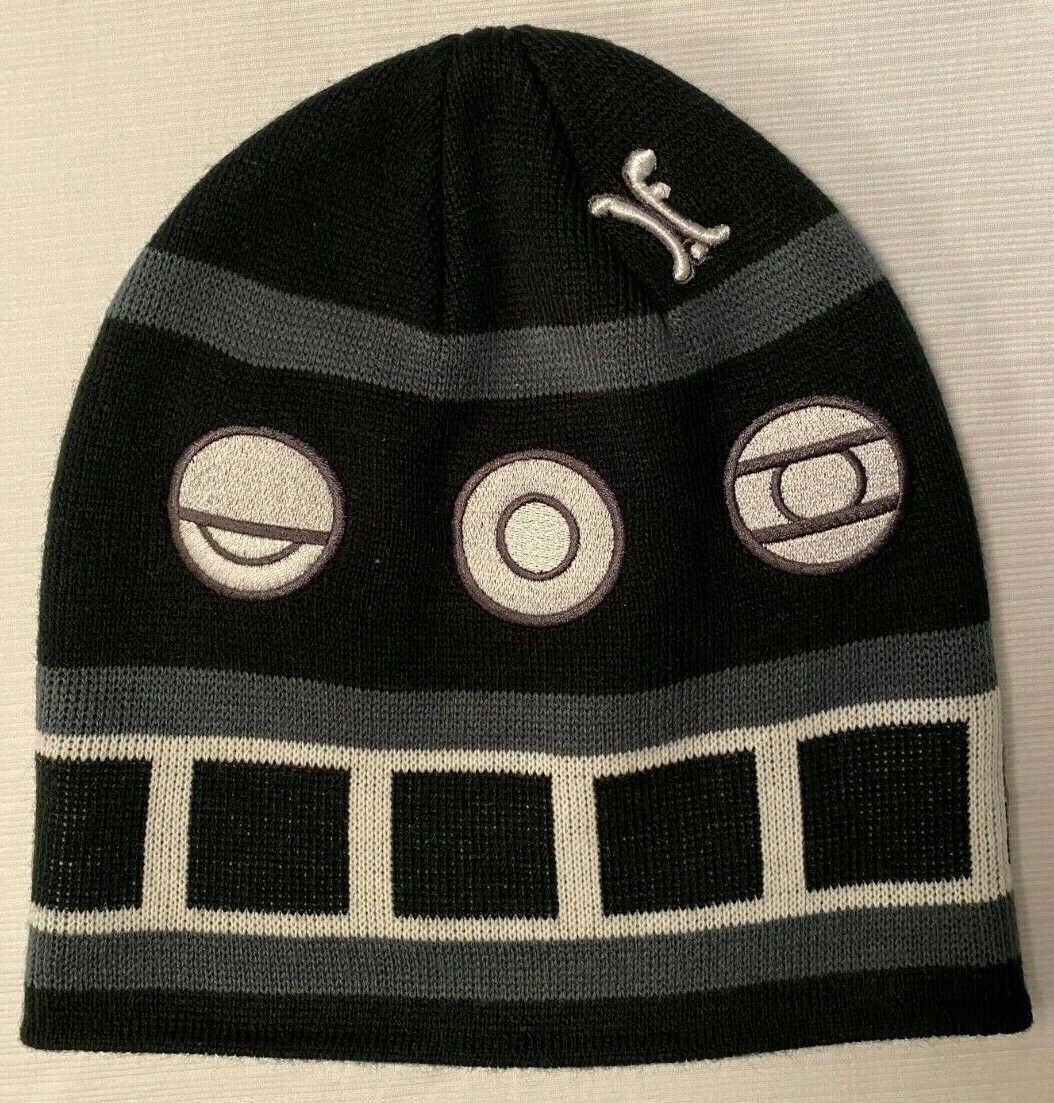IFOUND Unisex One Size Knit Hat Beanie Black White