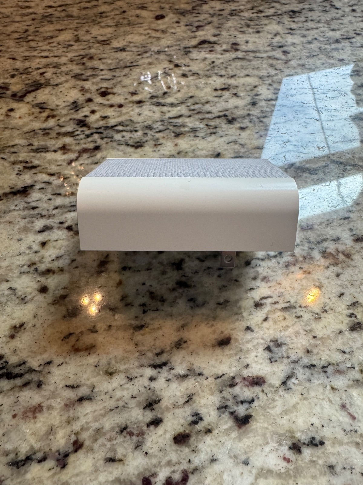 Gently Used Ring Chime (2nd Generation) – Ring Camera Doorbell Accessory