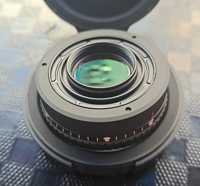 DJI Osmo Action 6 Macro Lens w/ Case – 11-75cm Focus USED