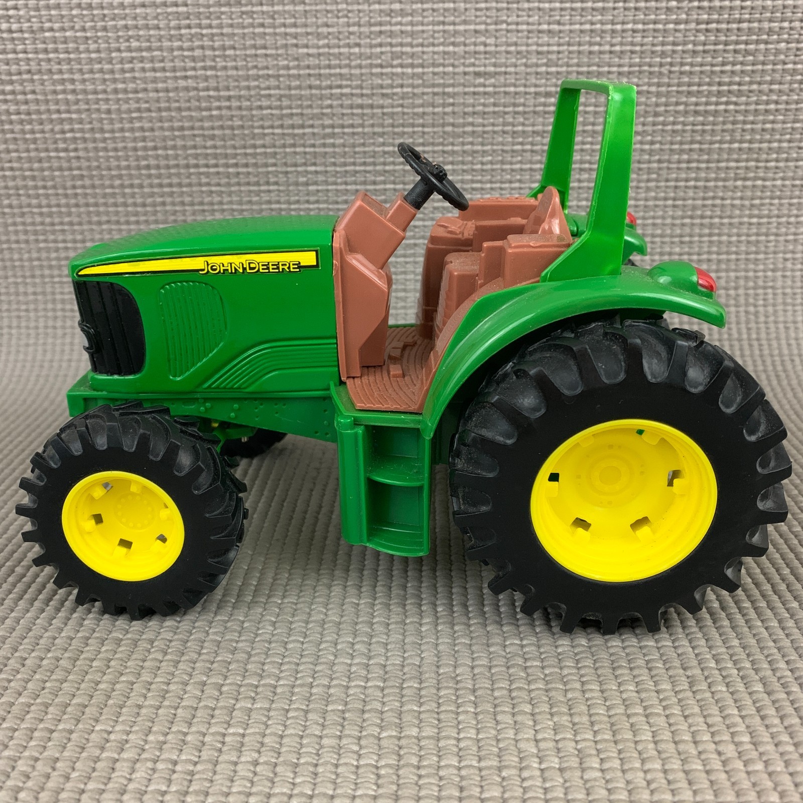 JOHN DEERE 11" Tough Tractor 35024PW Diecast & Plastic Tractor Toy