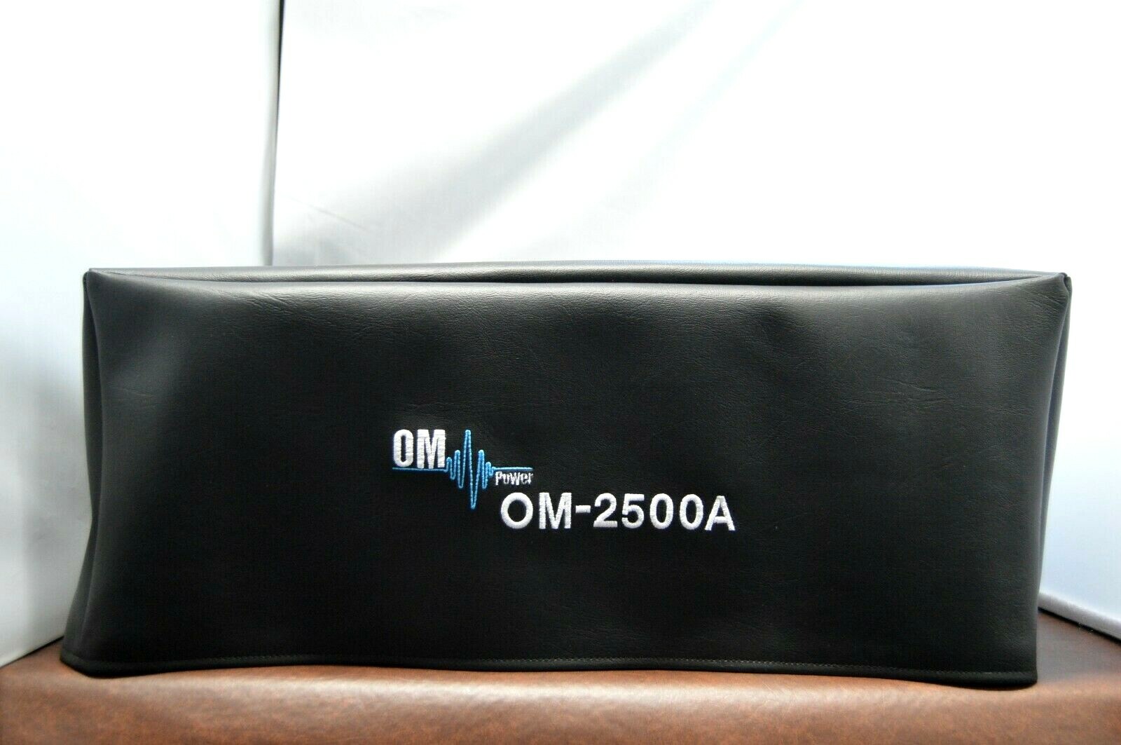 OM Power OM2500A Signature Series Ham Radio Amateur Radio Dust Cover