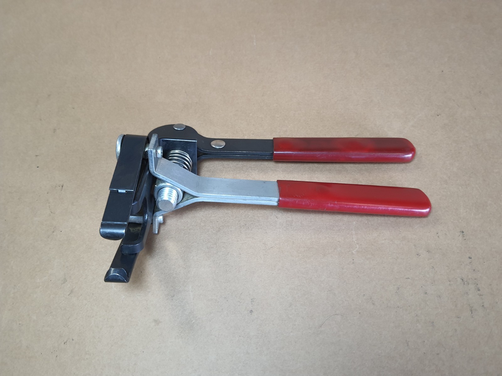 Lisle 16750 Valve Spring Compressor