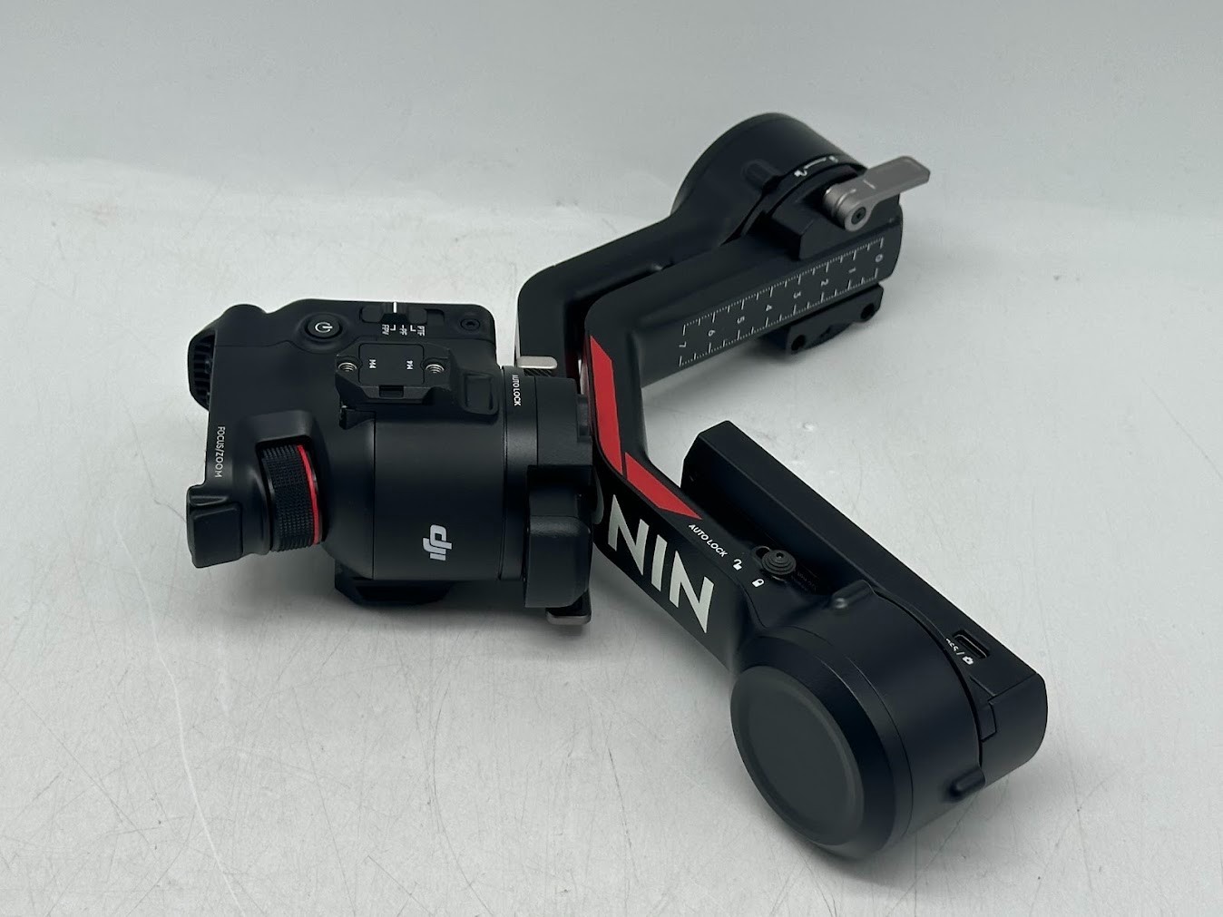 DJI Ronin RS 4 3-Axis Gimbal Stabilizer for Cameras