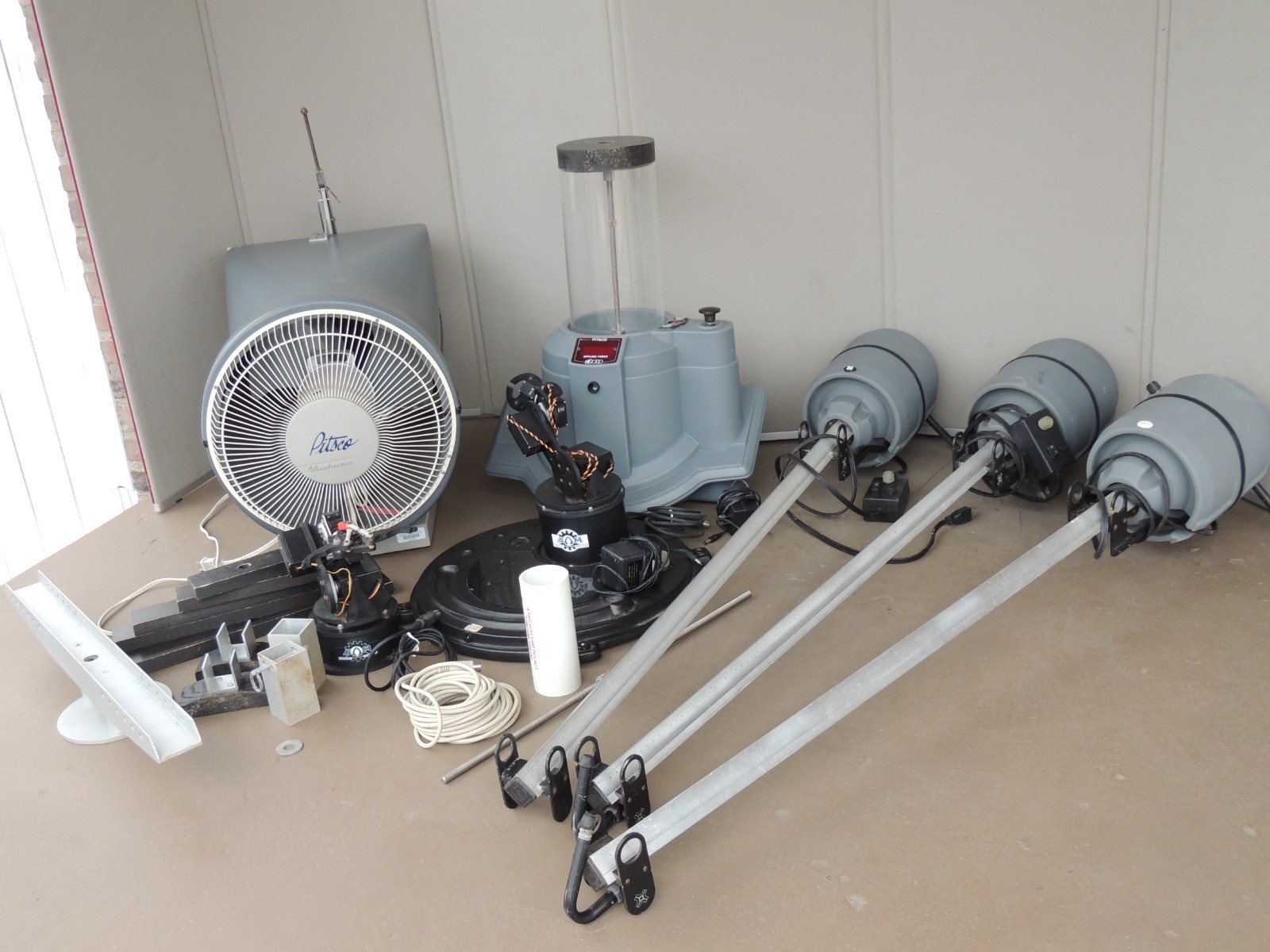 Pitsco Windmere Synergistic Automated Manipulator System Robotic Arms WindTunnel