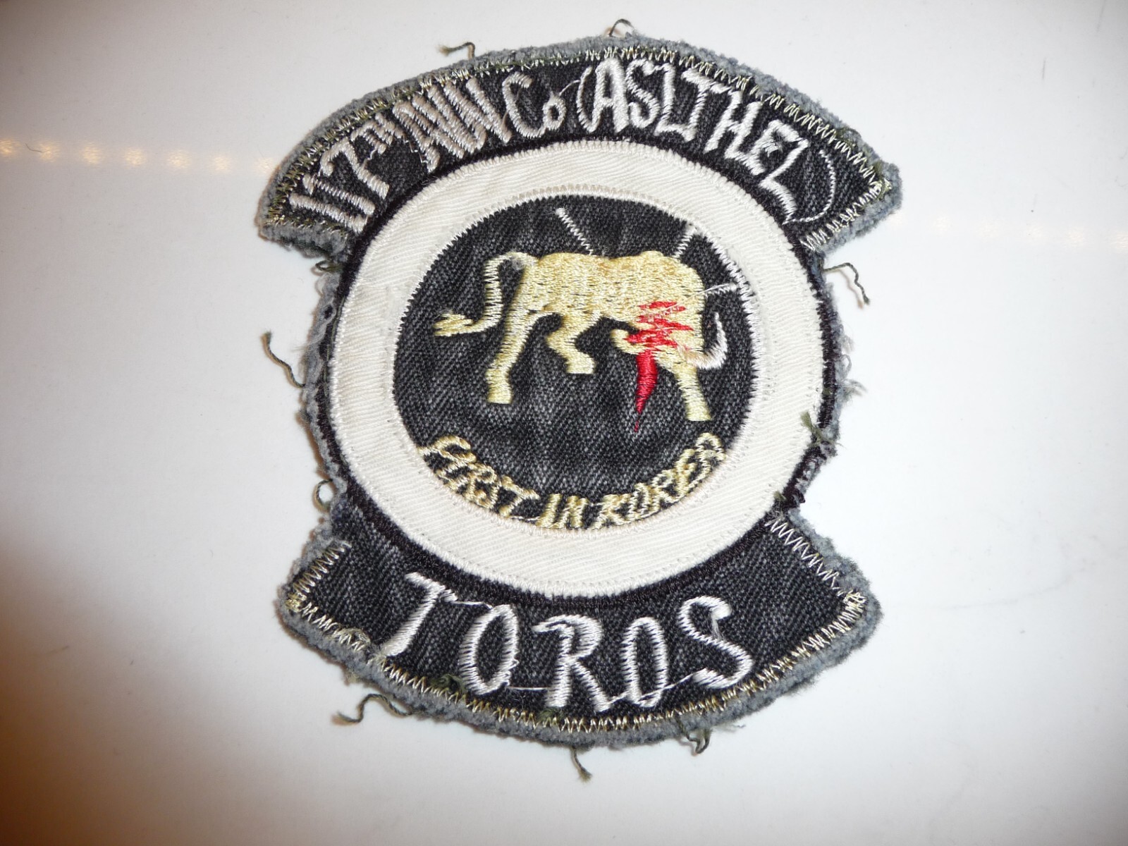 Vtg 117TH AVN Co (ASLT HEL) TOROS FIRST IN KOREA POCKET PATCH-USED-Free Shipping