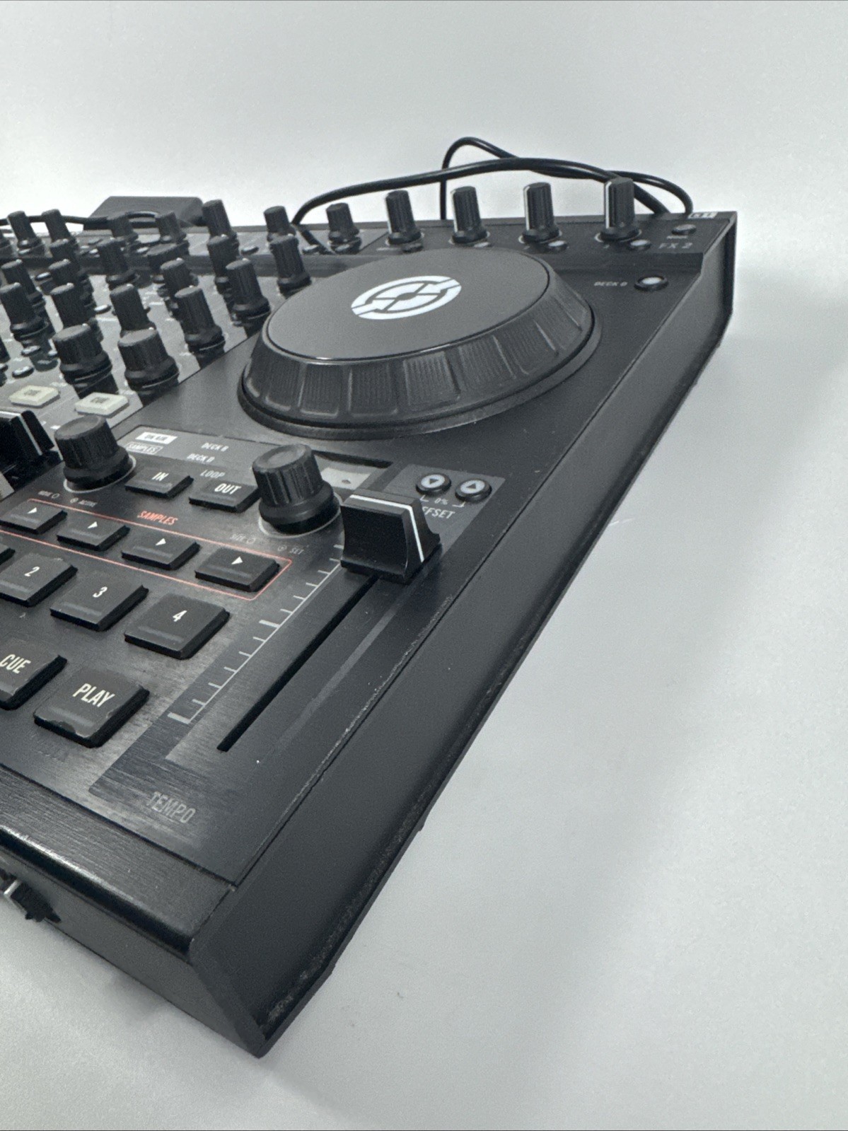Native Instruments Traktor Kontrol S4 MK1 DJ Controller 4-Channel Black