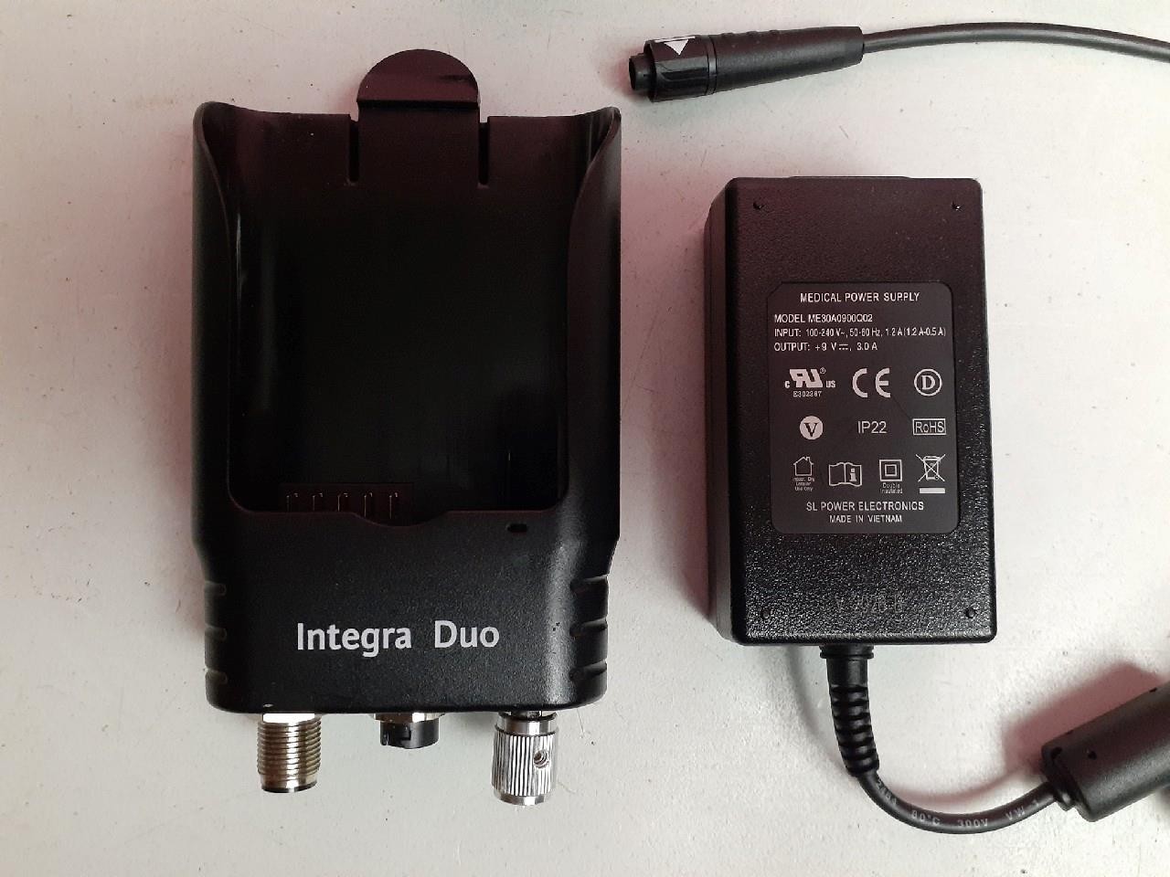 Integra LED Duo 90600 Medical Surgical Headlight Headlite System Battery Operate