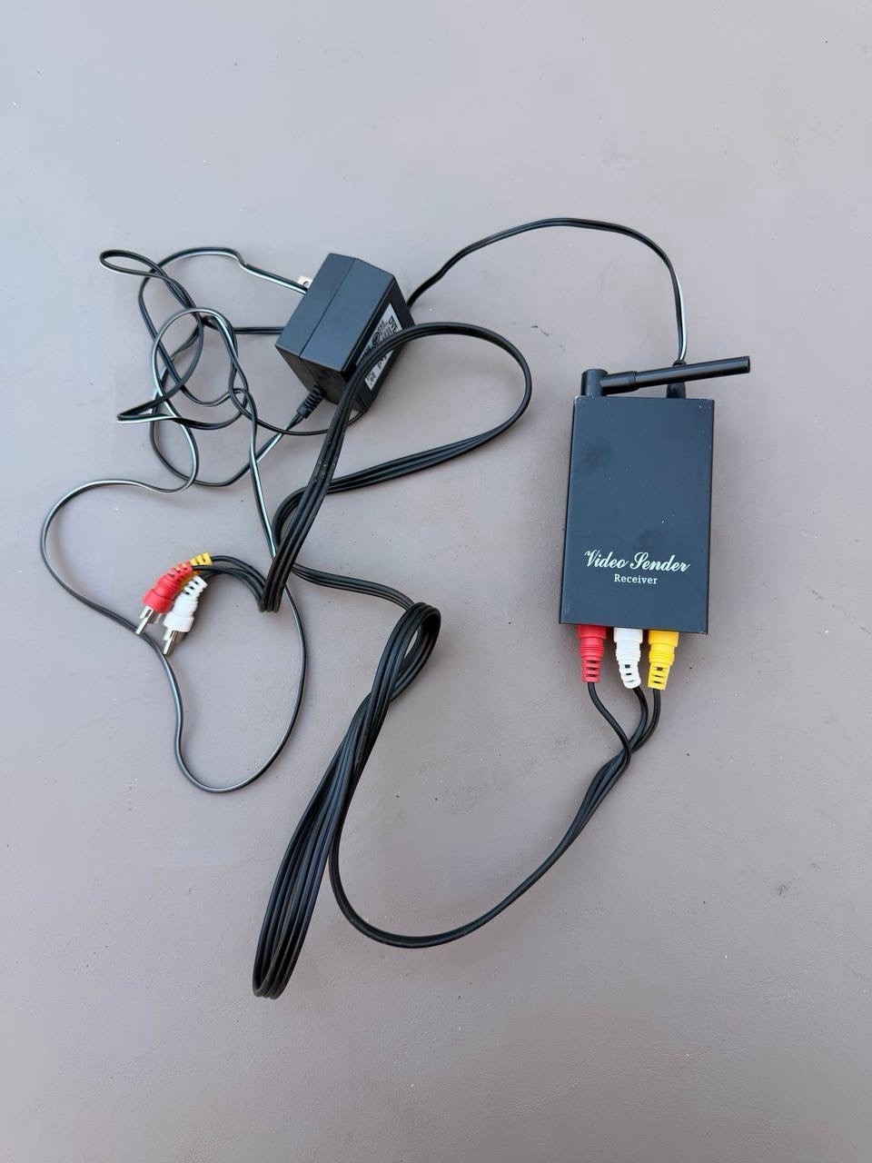 Wireless Video Sender Receiver with RCA AV Connections