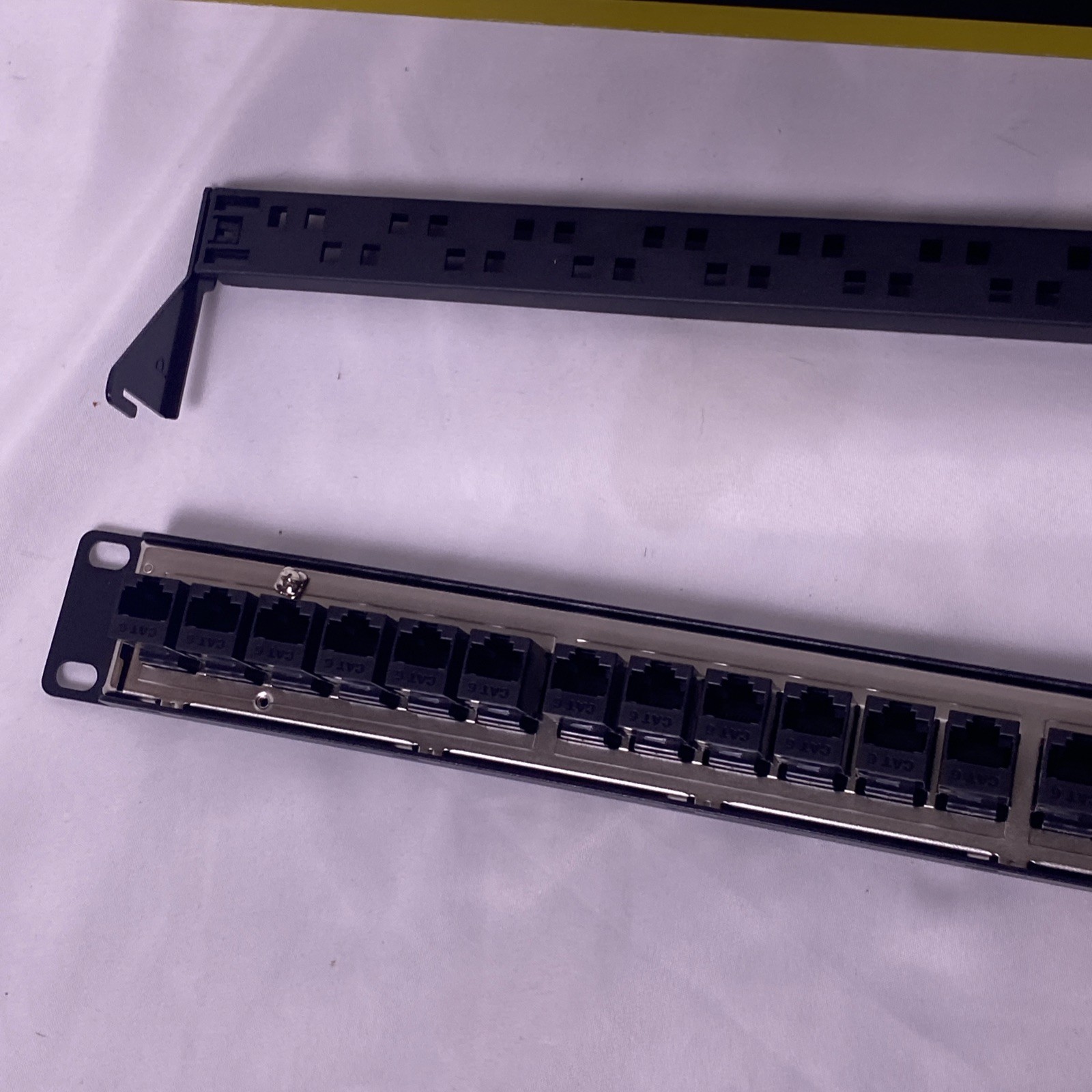 Signamax 24458FTHD-C6 24-Port Category 6 High Density Feed-Thru Patch Panel NEW
