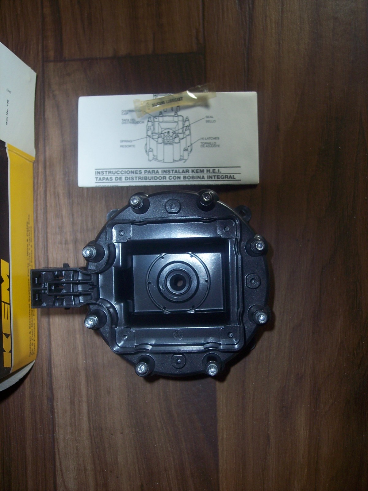 KEM MANUFACTURING ~ #1444 DISTRIBUTOR CAP ~ NOS Q2L3
