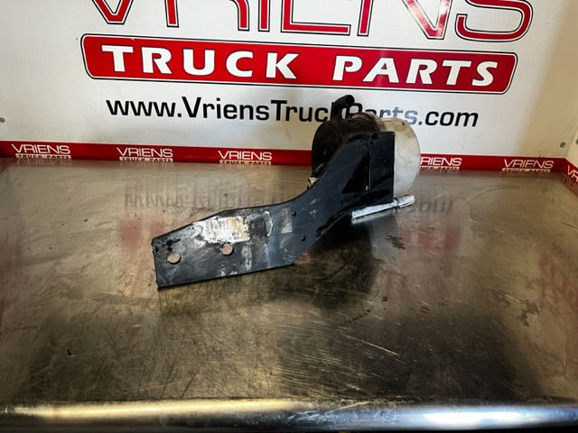 PACCAR KENWORTH PETERBILT POWER STEERING RESERVOIR WITH BRACKET