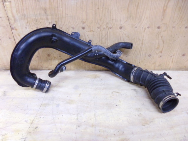 FORD FOCUS 1.5 ECOBOOST AIR INTAKE CROSSOVER PIPE F1F1-9C623-BA 2014 2015 - 2017