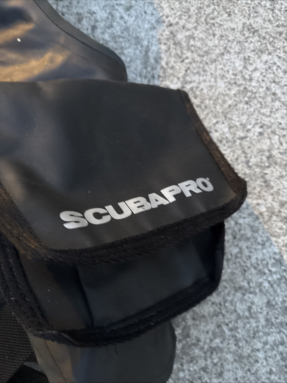Scubapro Hydros Pro Two One Small One Large Used Untested