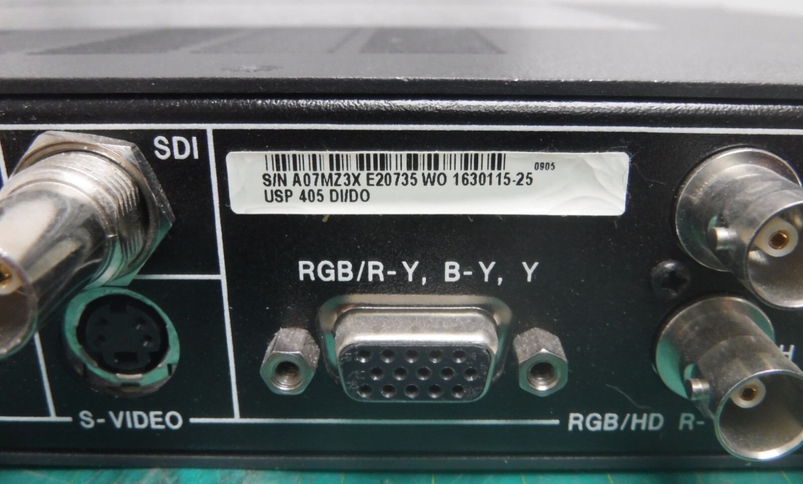 Extron USP 405 Universal Signal Processor w/ Mounts