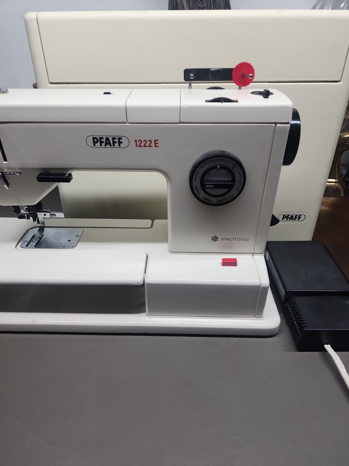 Pfaff 1222E Sewing Machine With Pedal And Travel Case Tested Working