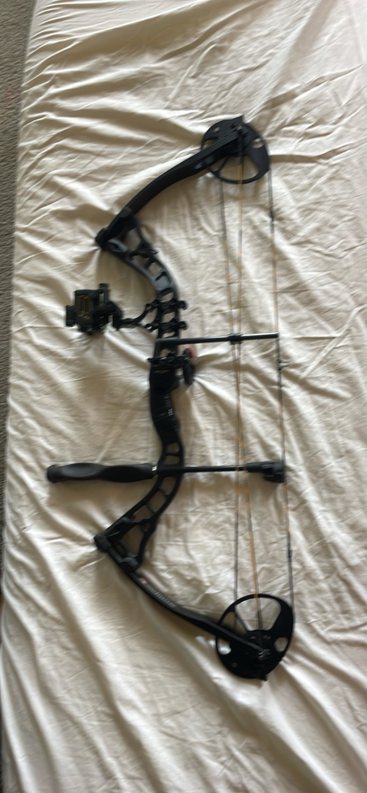 Diamond Archery Infinite 305 lefty bow