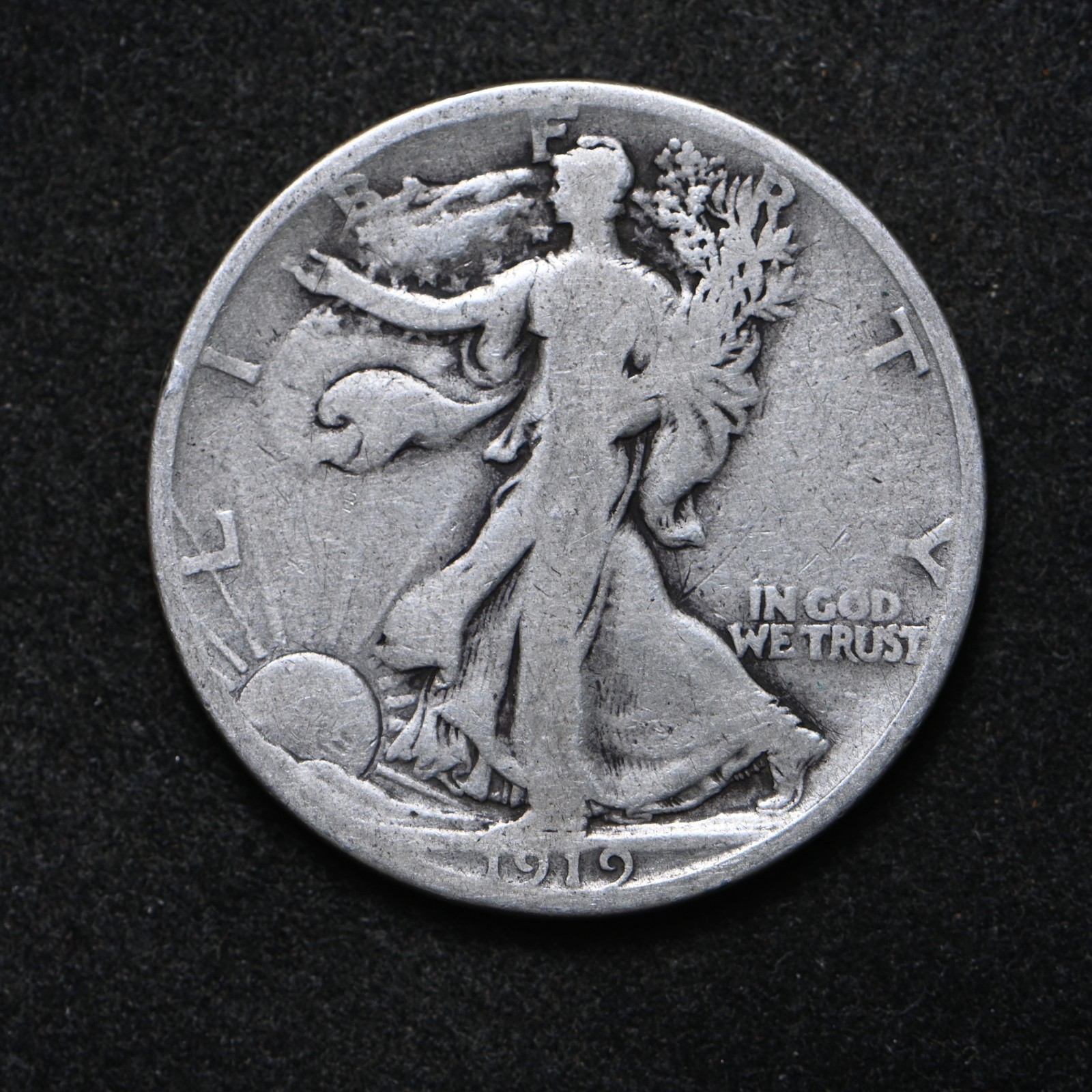 1919-S Walking Liberty Silver Half Dollar (cn16618)