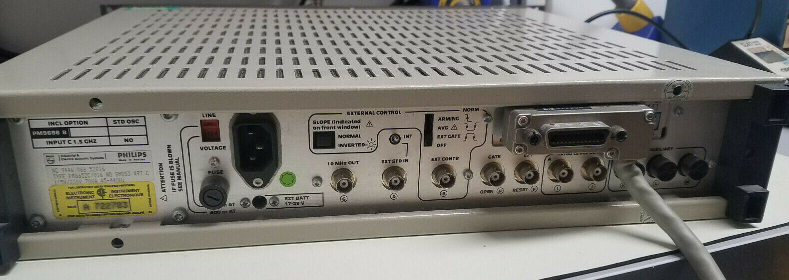 PHILIPS PM 6652C PROGRAMMABLE HIGH RESOLUTION TIMER COUNTER