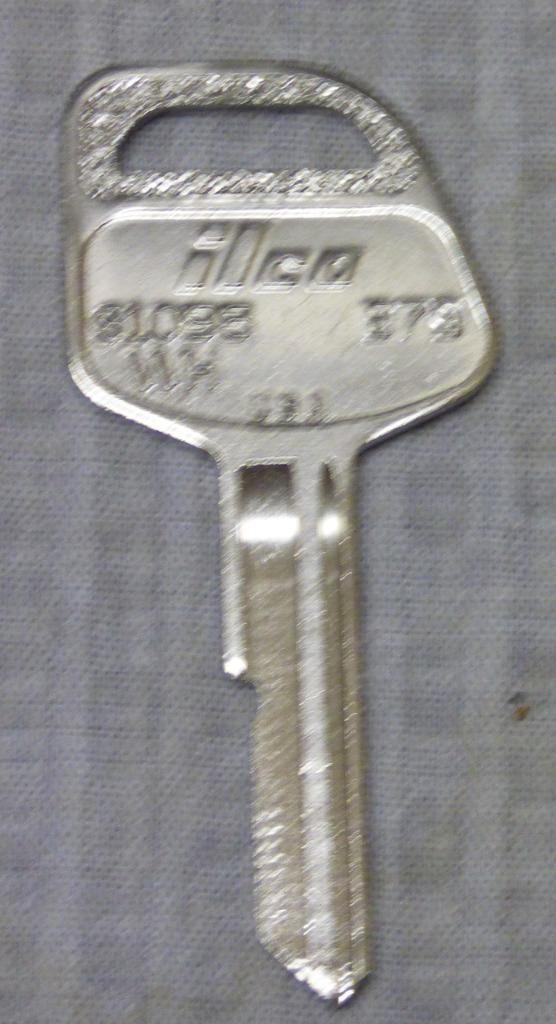 LOT OF 50 ILCO S1098WH  BUICK CHEVY OLDSMOBILE 91-01 KEY BLANKS