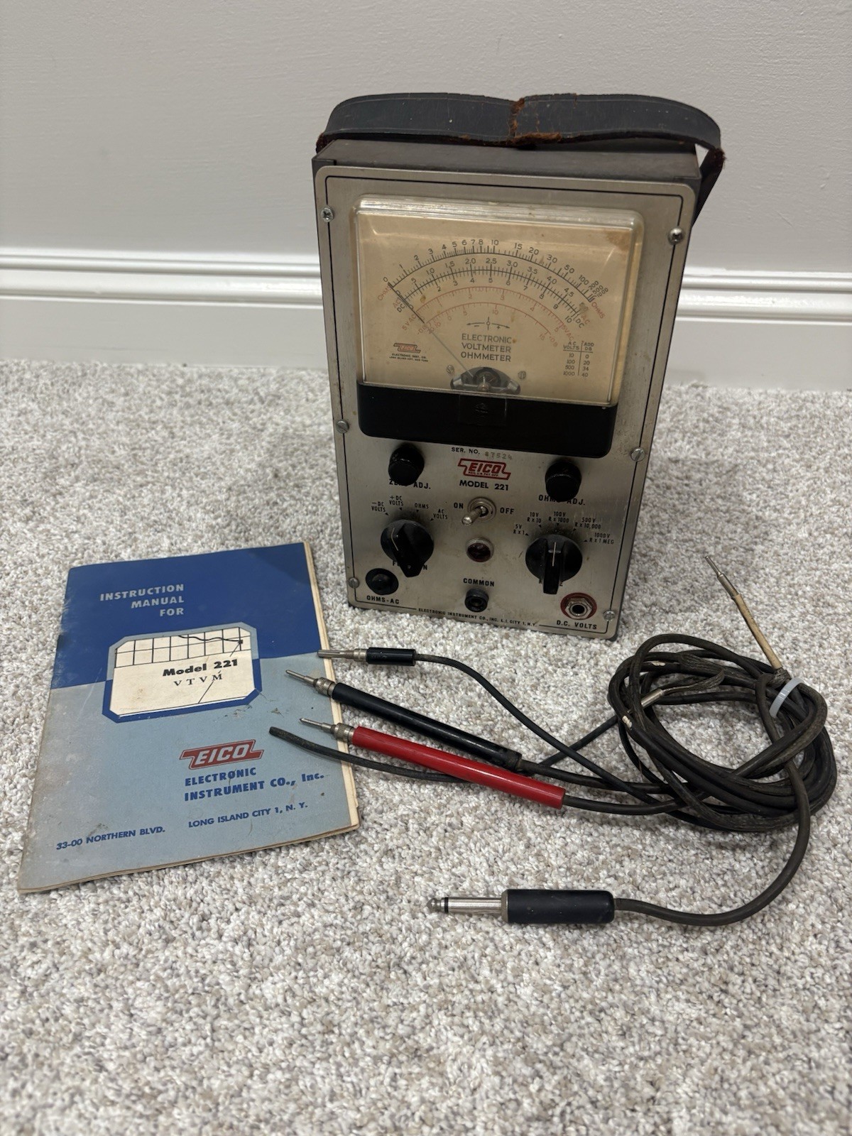 Vintage EICO 221 Vacuum Tube Voltmeter VTVM w/ Probes Manual Powers On Tested