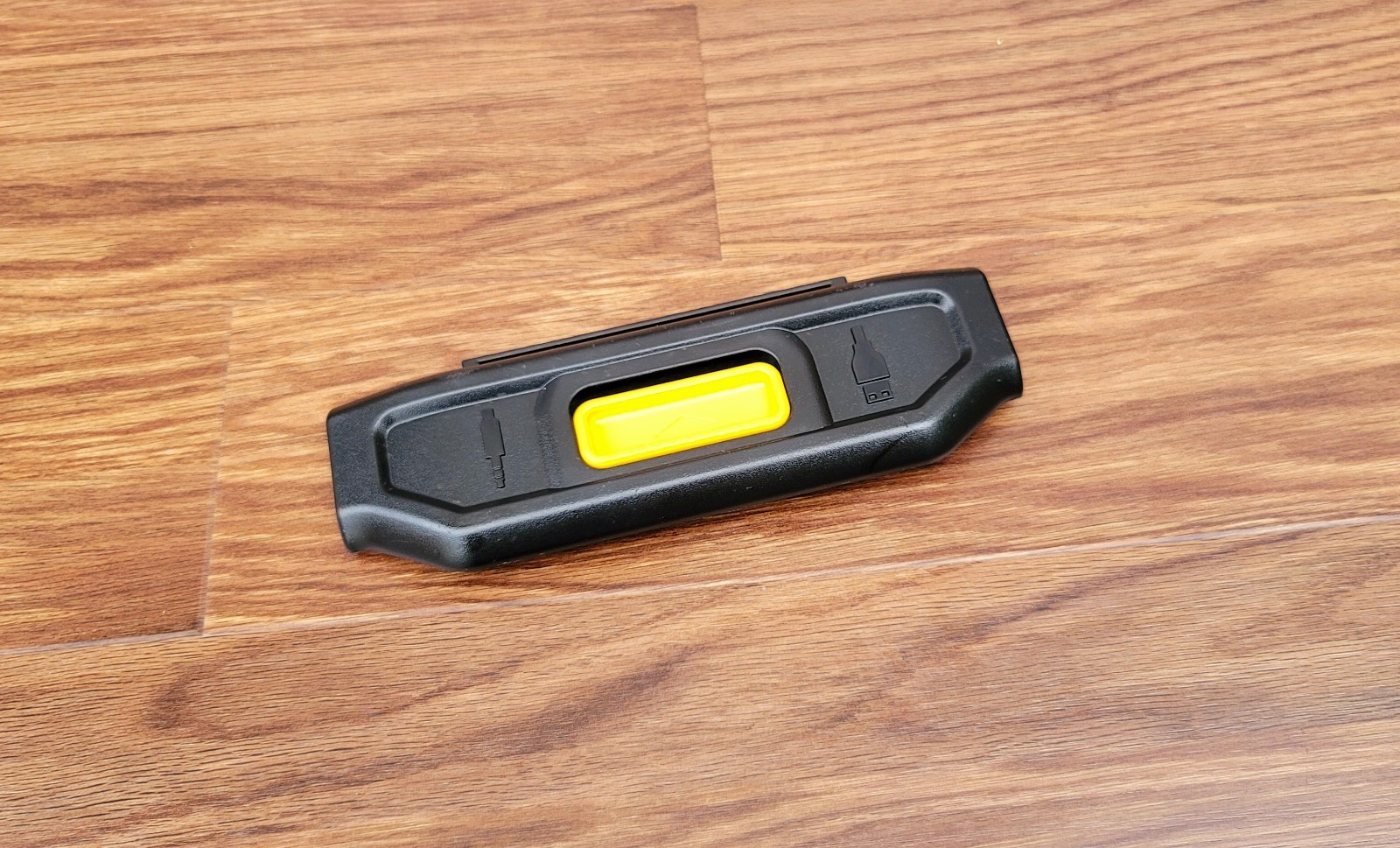 DEWALT DOOR FOR DCR025 20V BT Jobsite Radio Charger DWB-5140193-45