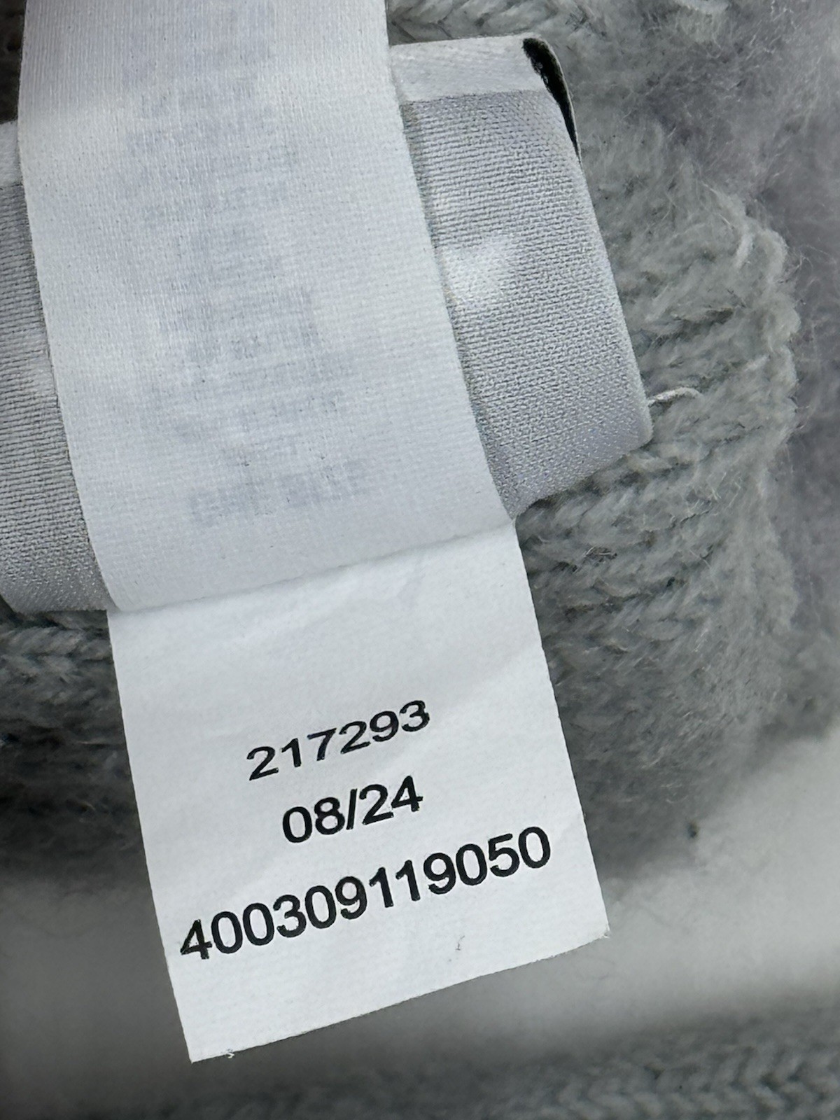 Sonoma Womens Gloves Light Gray Knit Touch Screen Tips Textured Outer Pattern