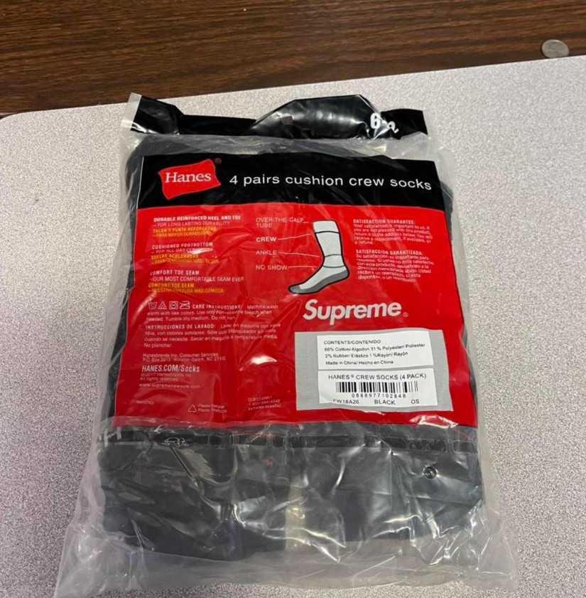 Supreme Hanes Socks 4 Pairs Set of Black Men's 6-12 Round Neck Socks!