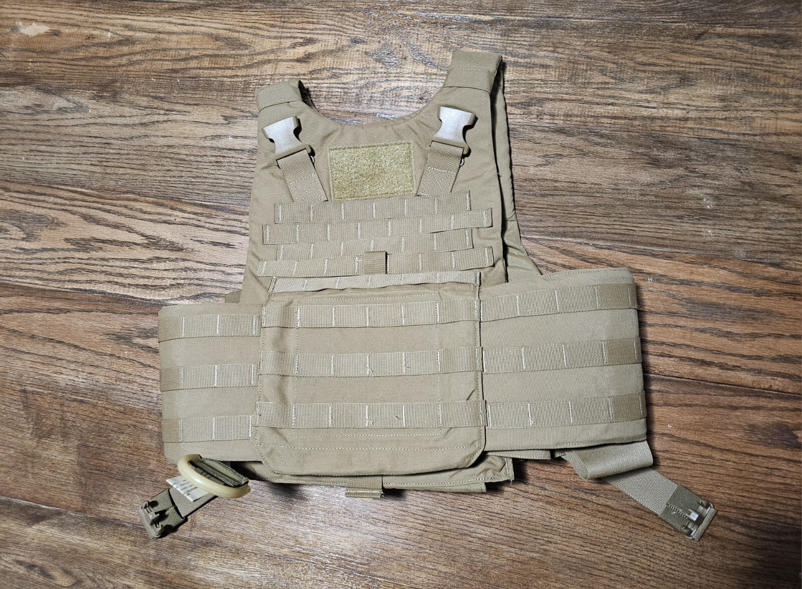 Marine Tactical Vest  Plate Carrier/ NO Plates Or Armour / LARGE