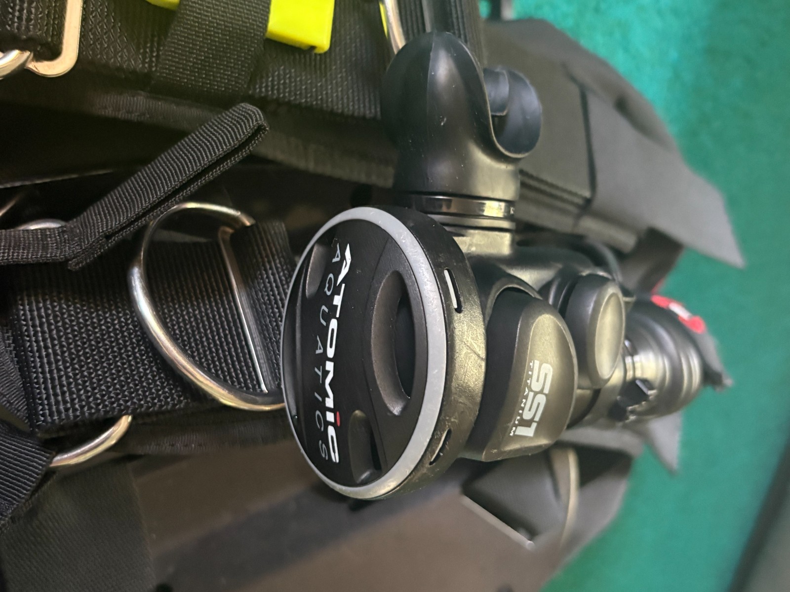 2019 Scuba Hollis Tec Pack BCD & Aquatics SS Octopus System