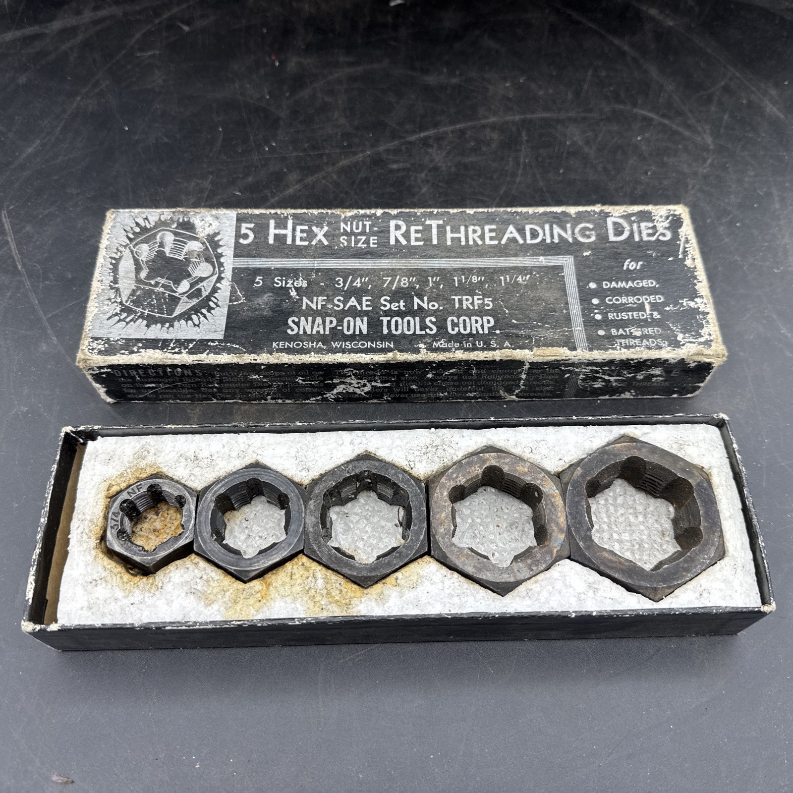 Snap On ReThreading Dies 5 Hex Nut Size: 3/4-1 1/4", NF-SAE Set No TRF5 In Box