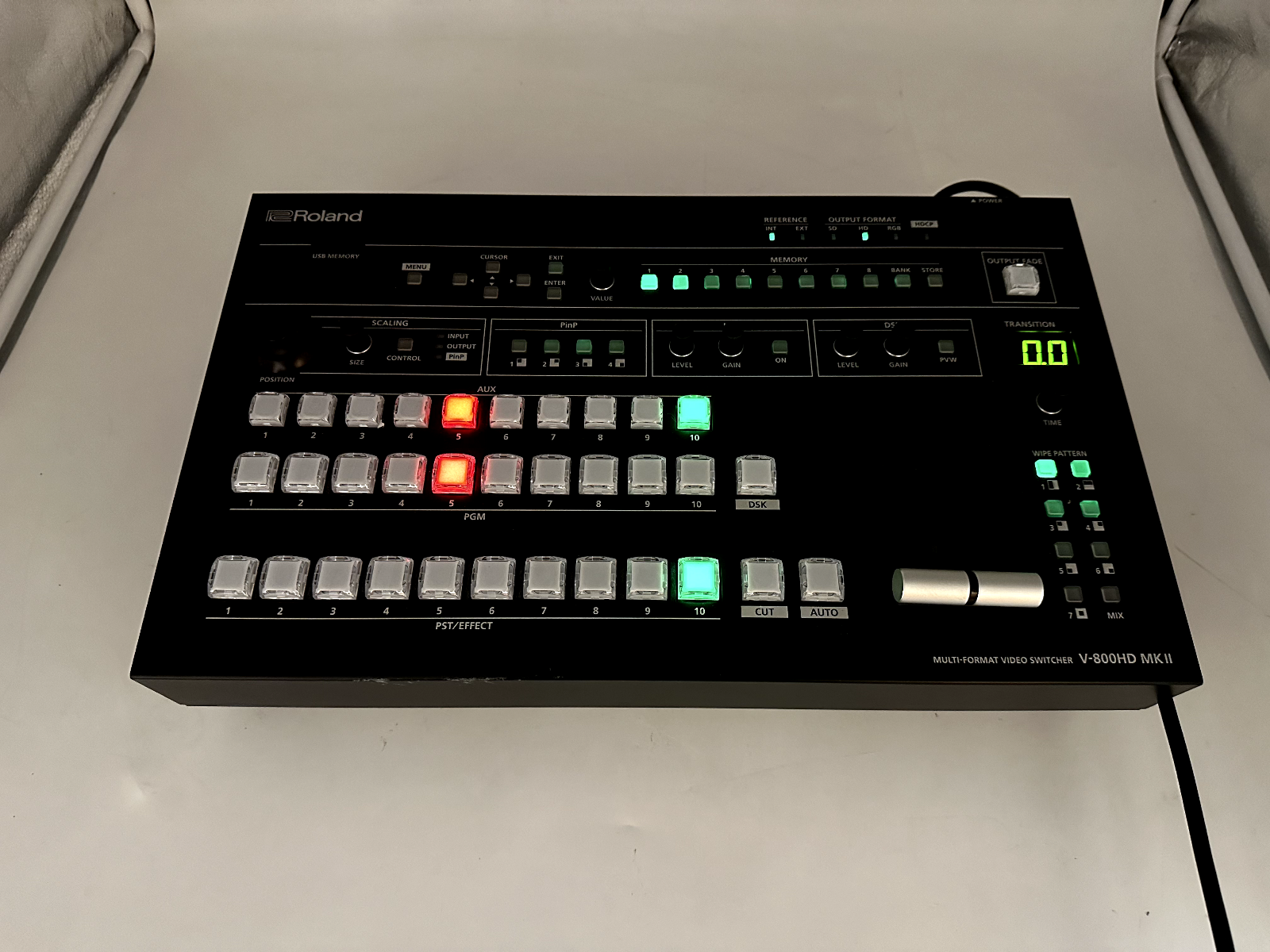 Roland V-800HD MKII Multi-Format Video Switcher - Tested Working - Bent Handle