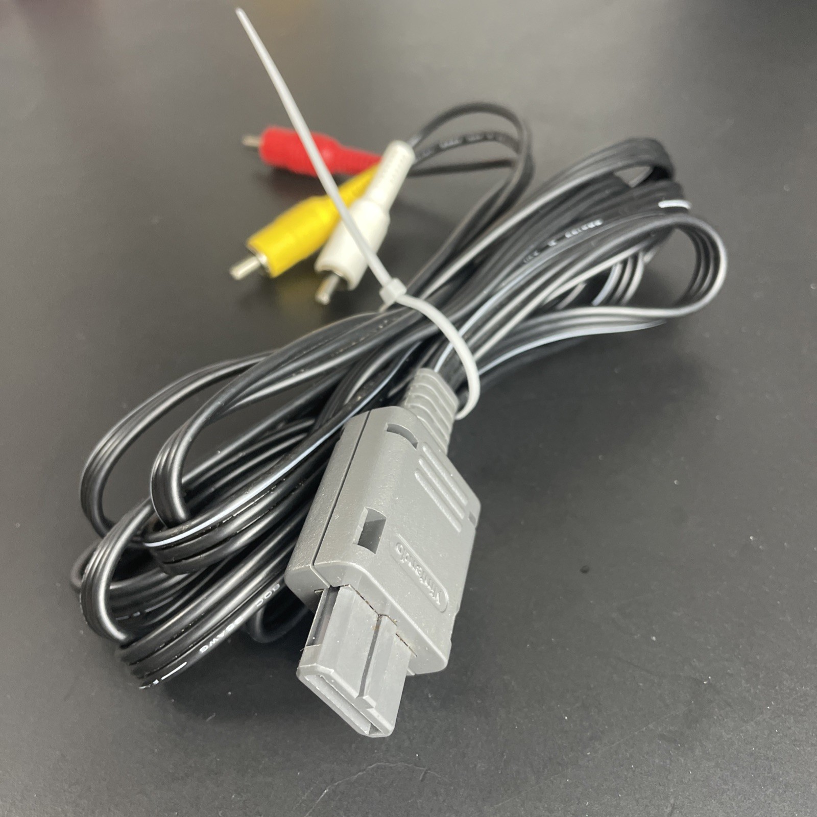 Official Super Nintendo SNES Gamecube N64 AV Video Cable RCA Gray Plug OEM Works