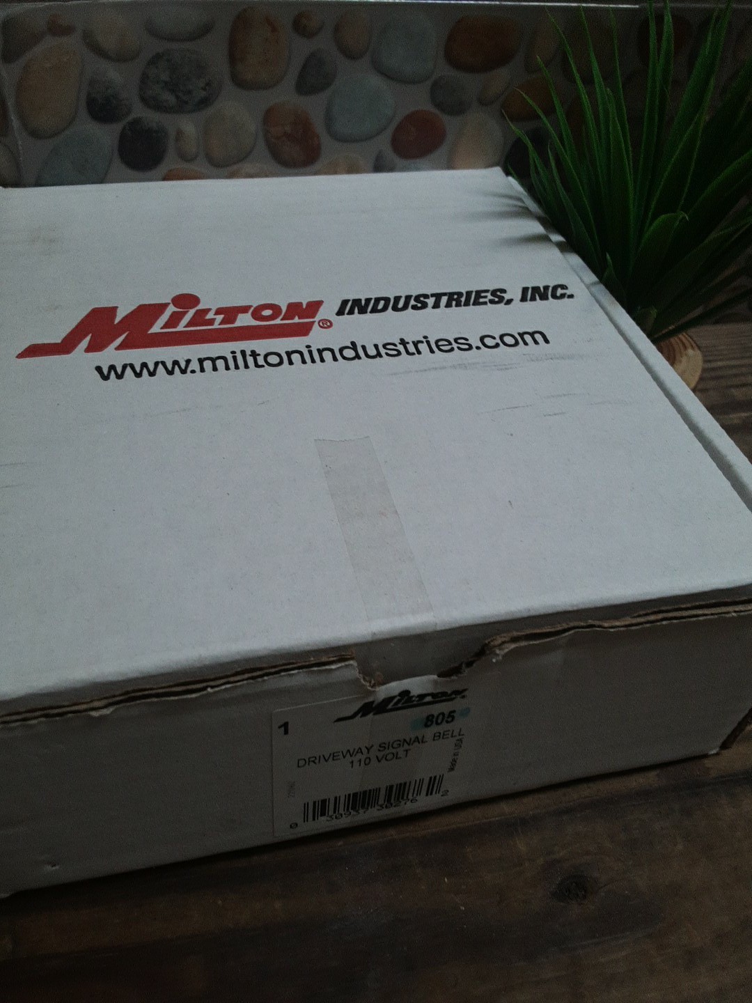 Milton® 805 Self-Contained Driveway Signal Bell w/ 6' Chord  Sealed New