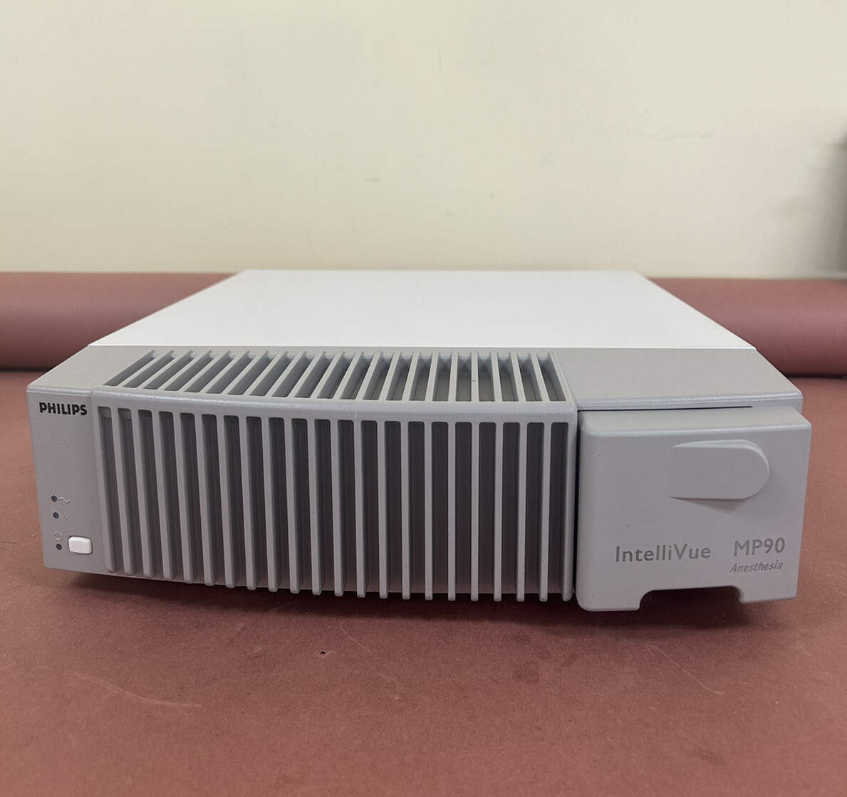Philips IntelliVue MP90 Neonatal Patient Monitor M8010A