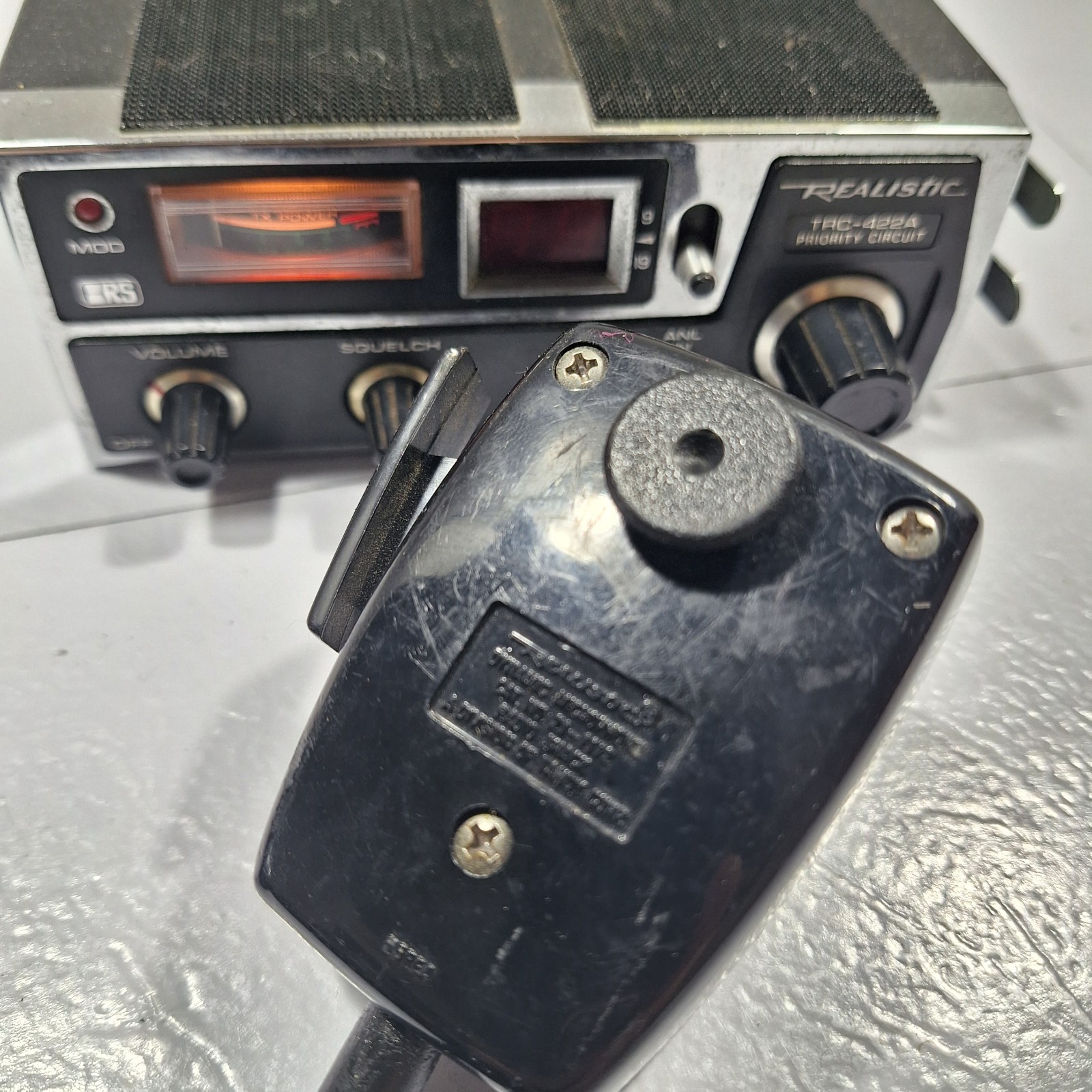 REALISTIC TRC-422A PRIORITY CIRCUIT CB RADIO