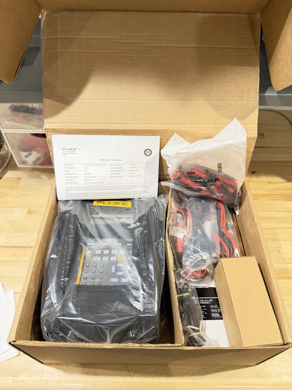 FLUKE 754 DOCUMENTING PROCESS CALIBRATOR (CALIBRATED 2025-2026 NEW SEALED